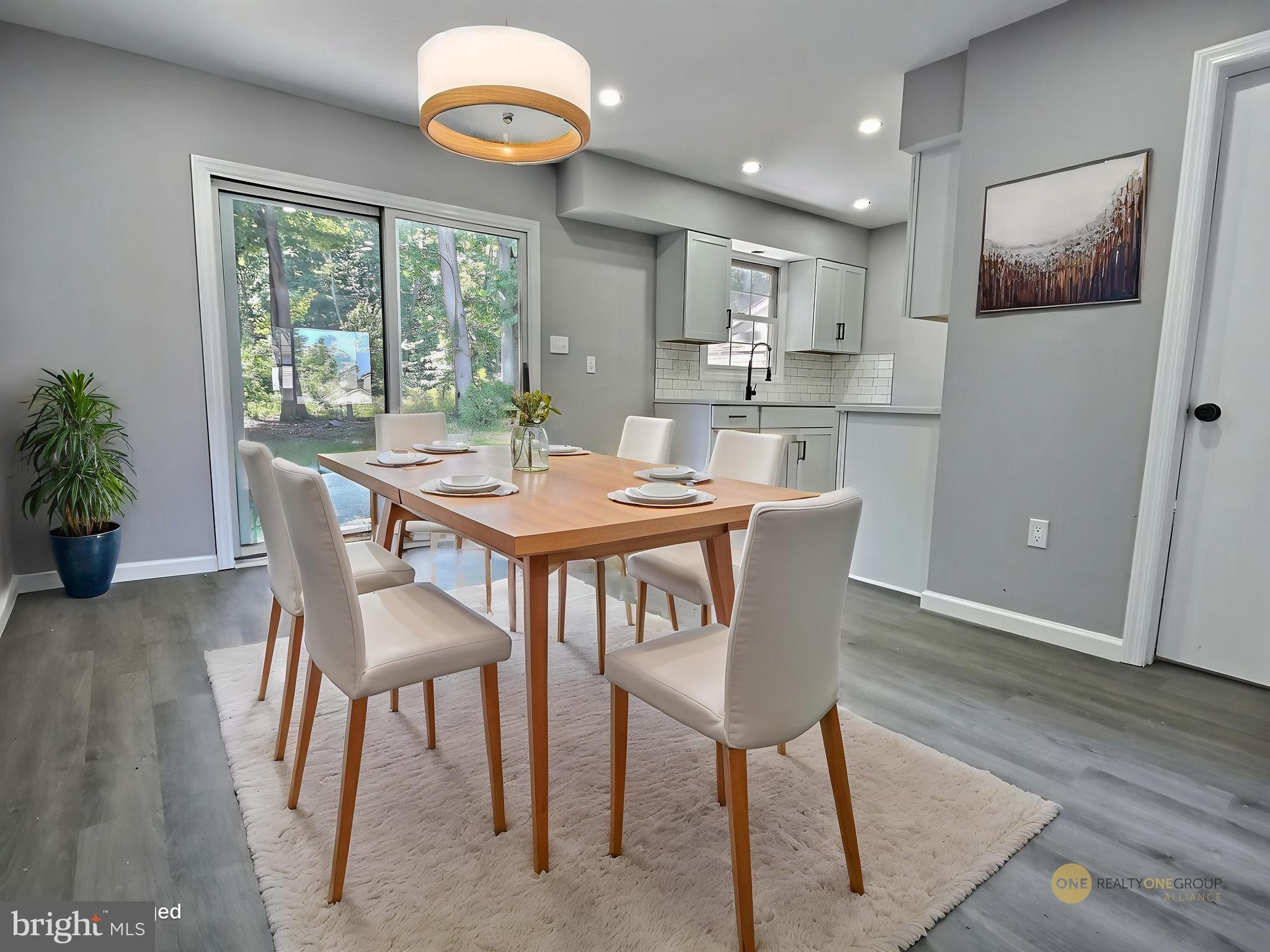 CLOVER CROSSING - Residential