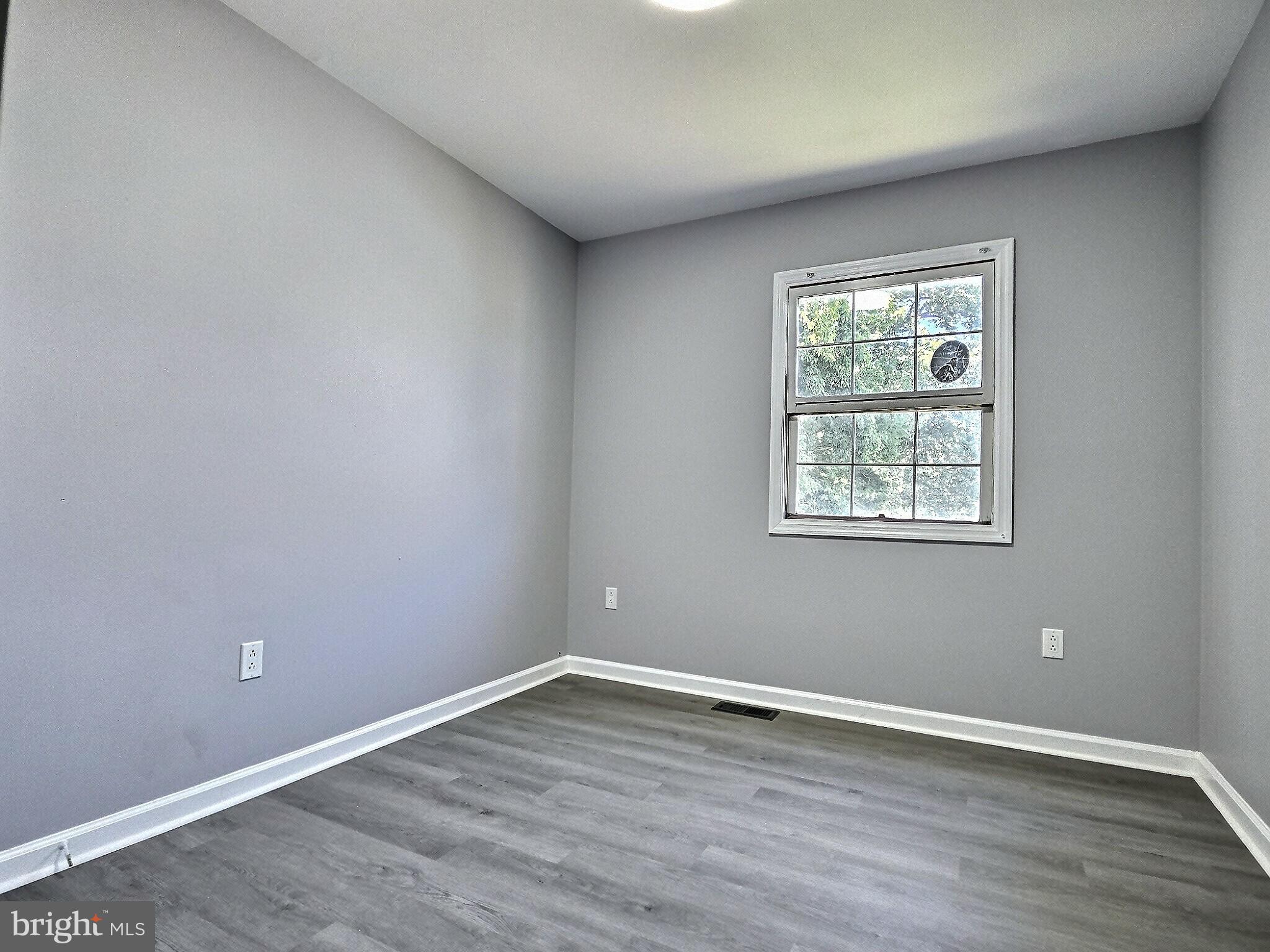 CLOVER CROSSING - Residential