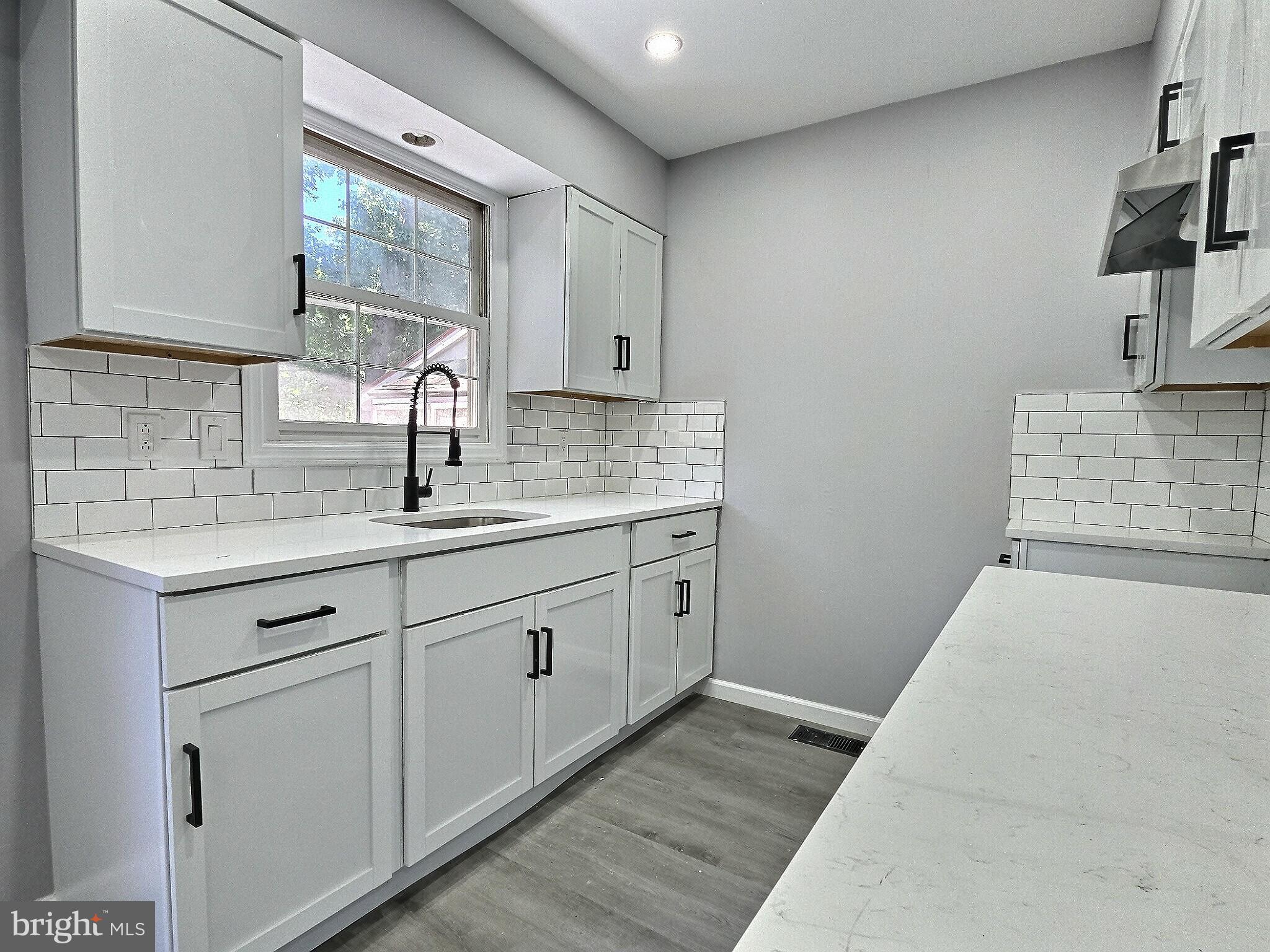 CLOVER CROSSING - Residential