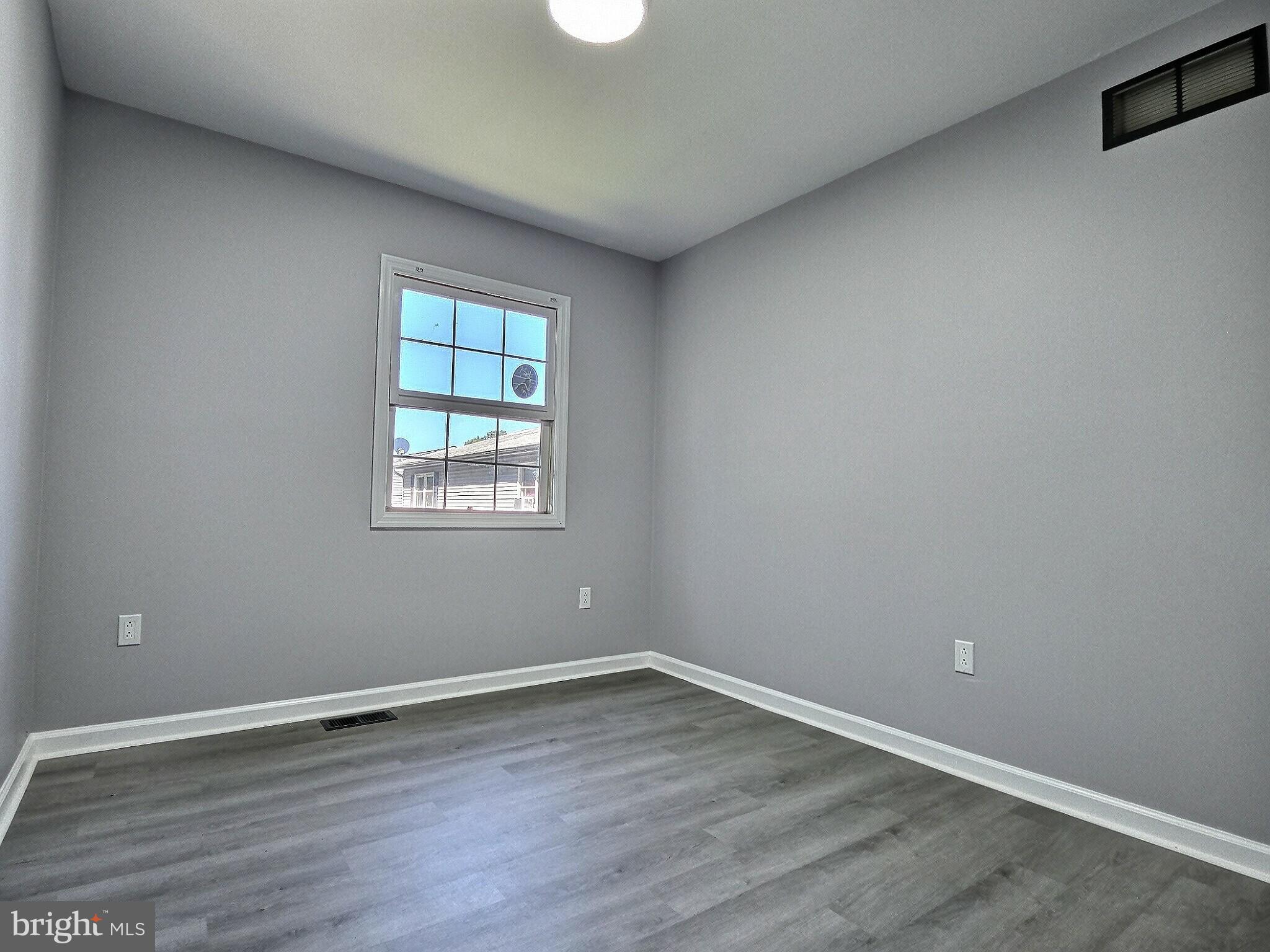 CLOVER CROSSING - Residential