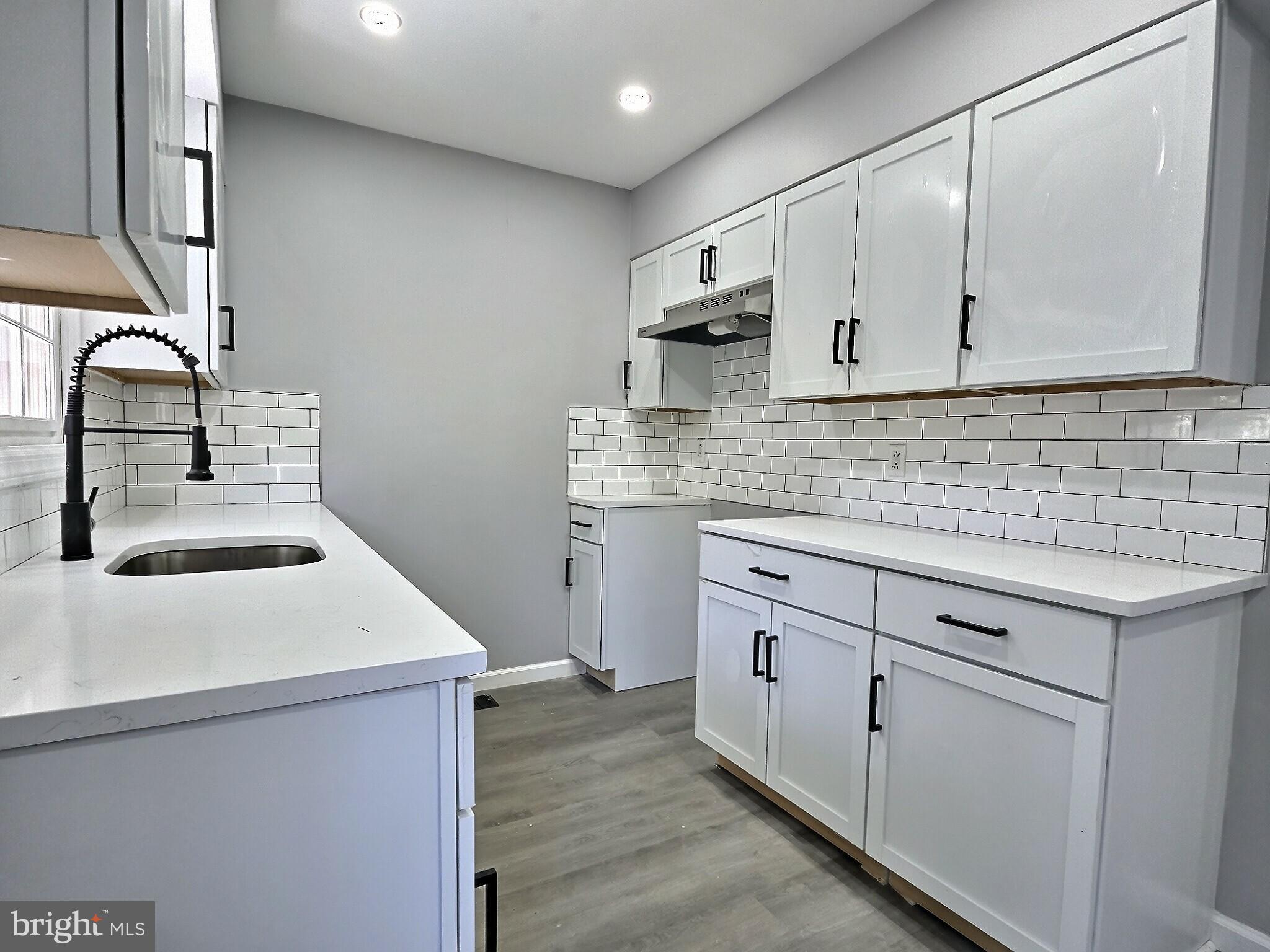 CLOVER CROSSING - Residential