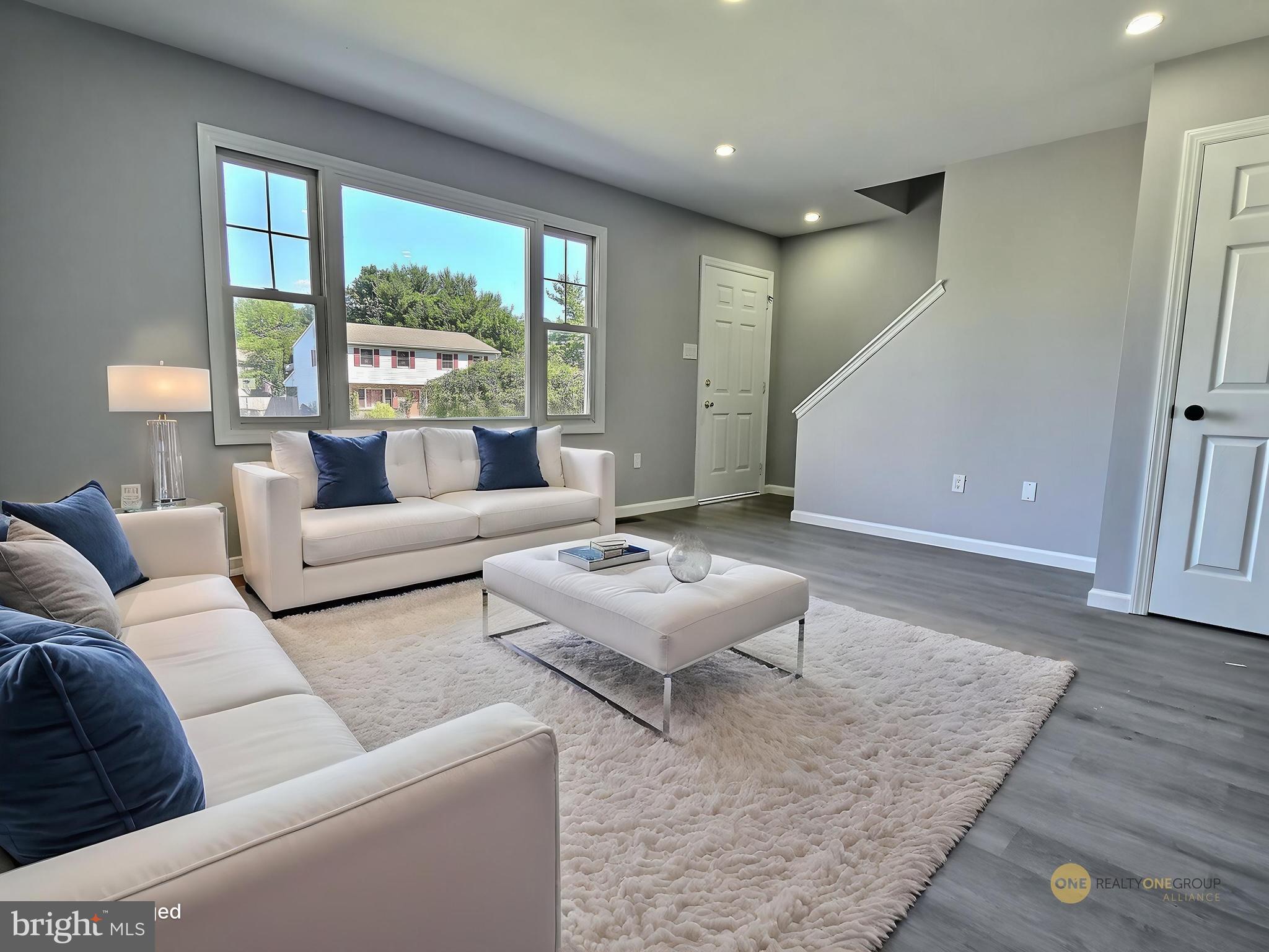 CLOVER CROSSING - Residential