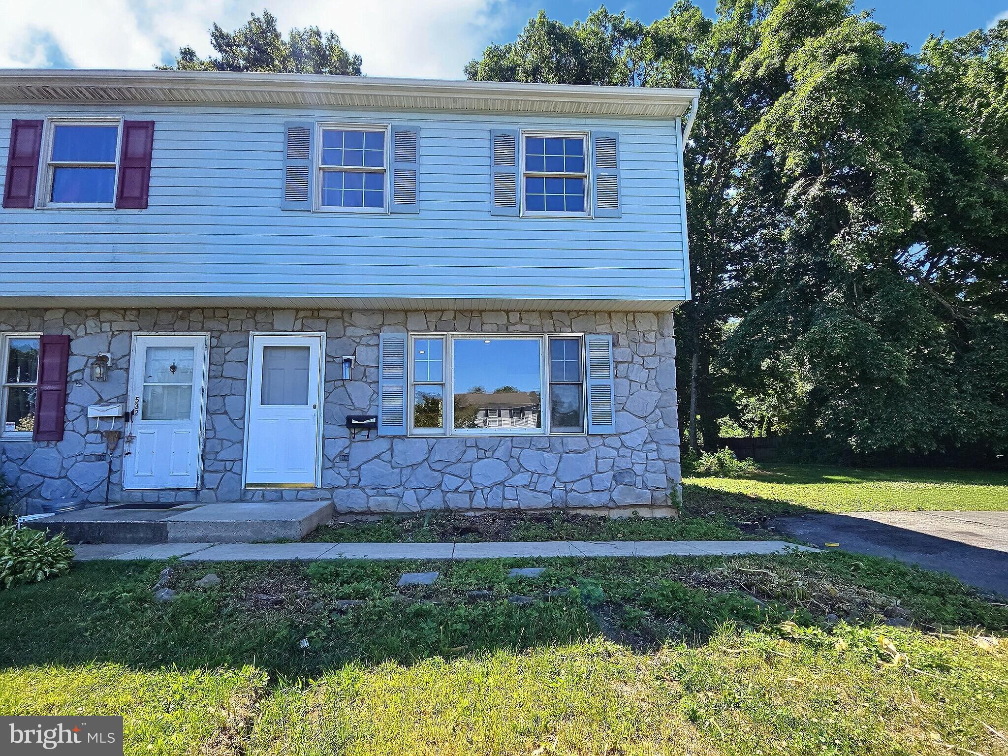CLOVER CROSSING - Residential