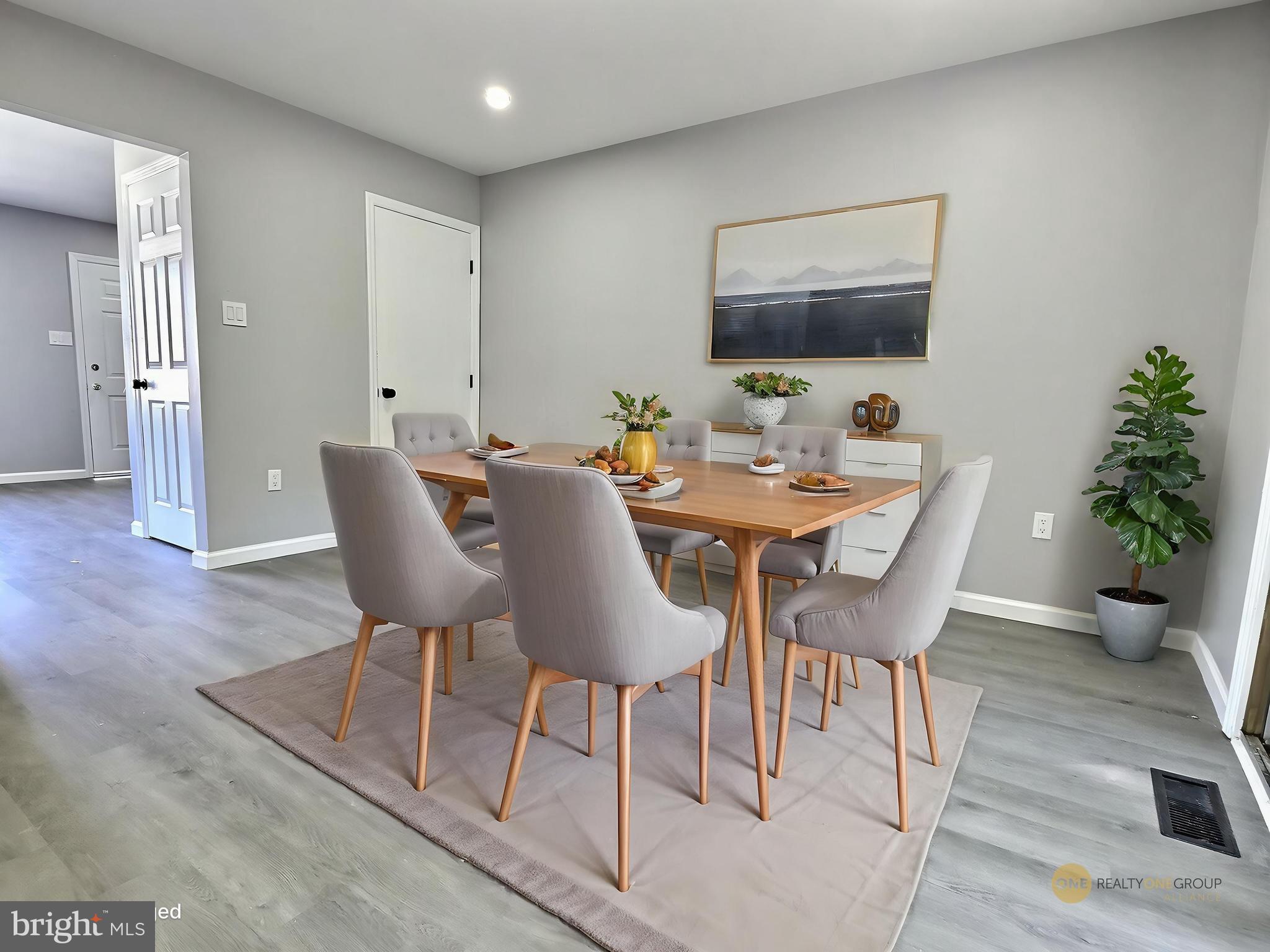 CLOVER CROSSING - Residential