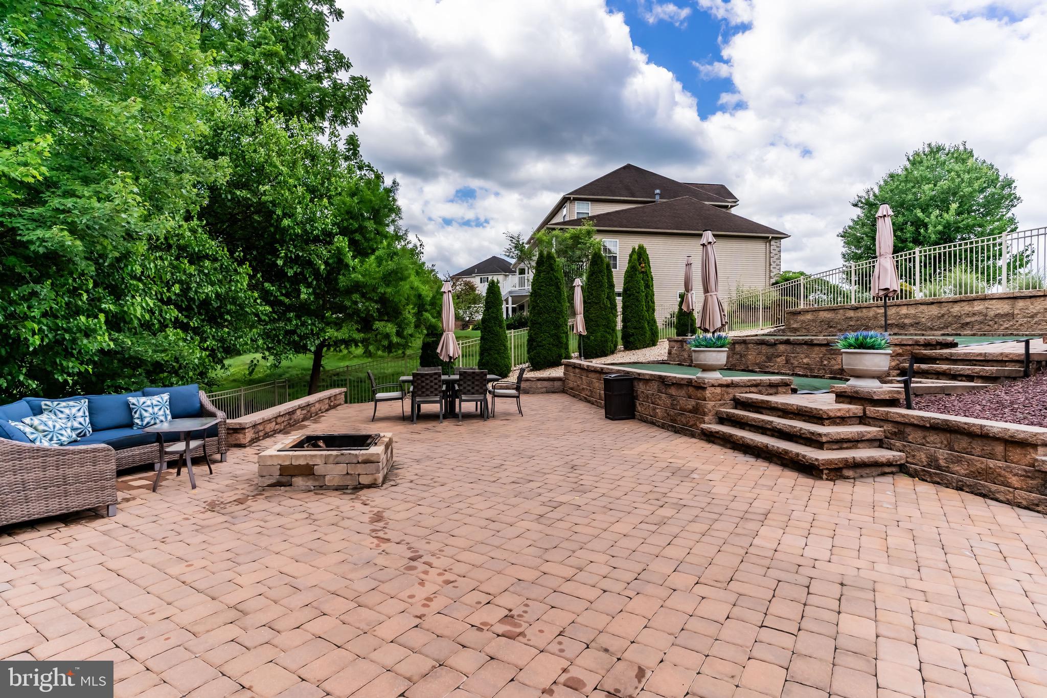 ALLEN ESTATES - Residential