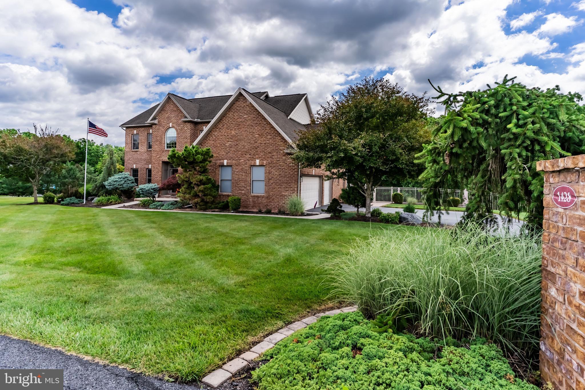 ALLEN ESTATES - Residential