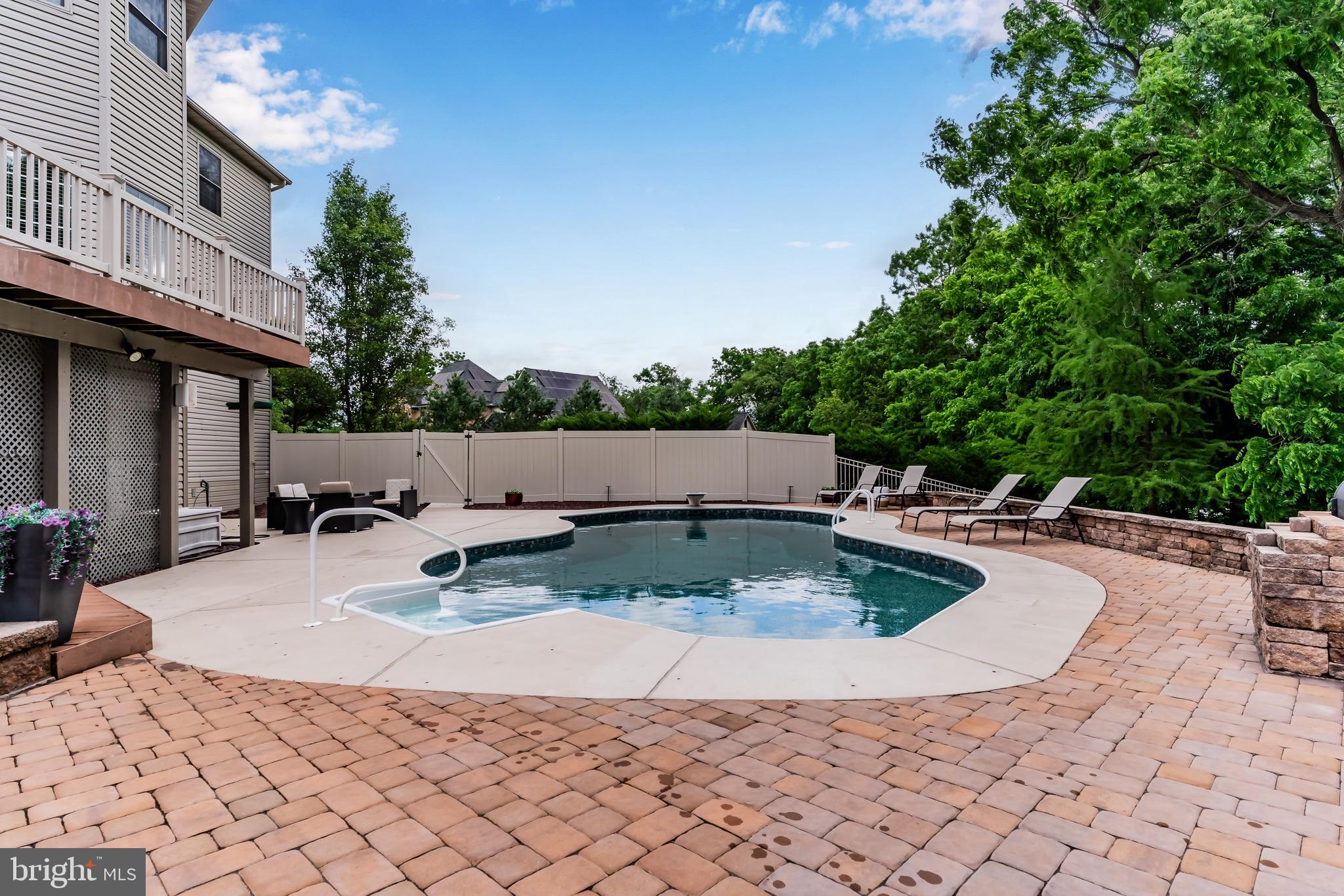 ALLEN ESTATES - Residential