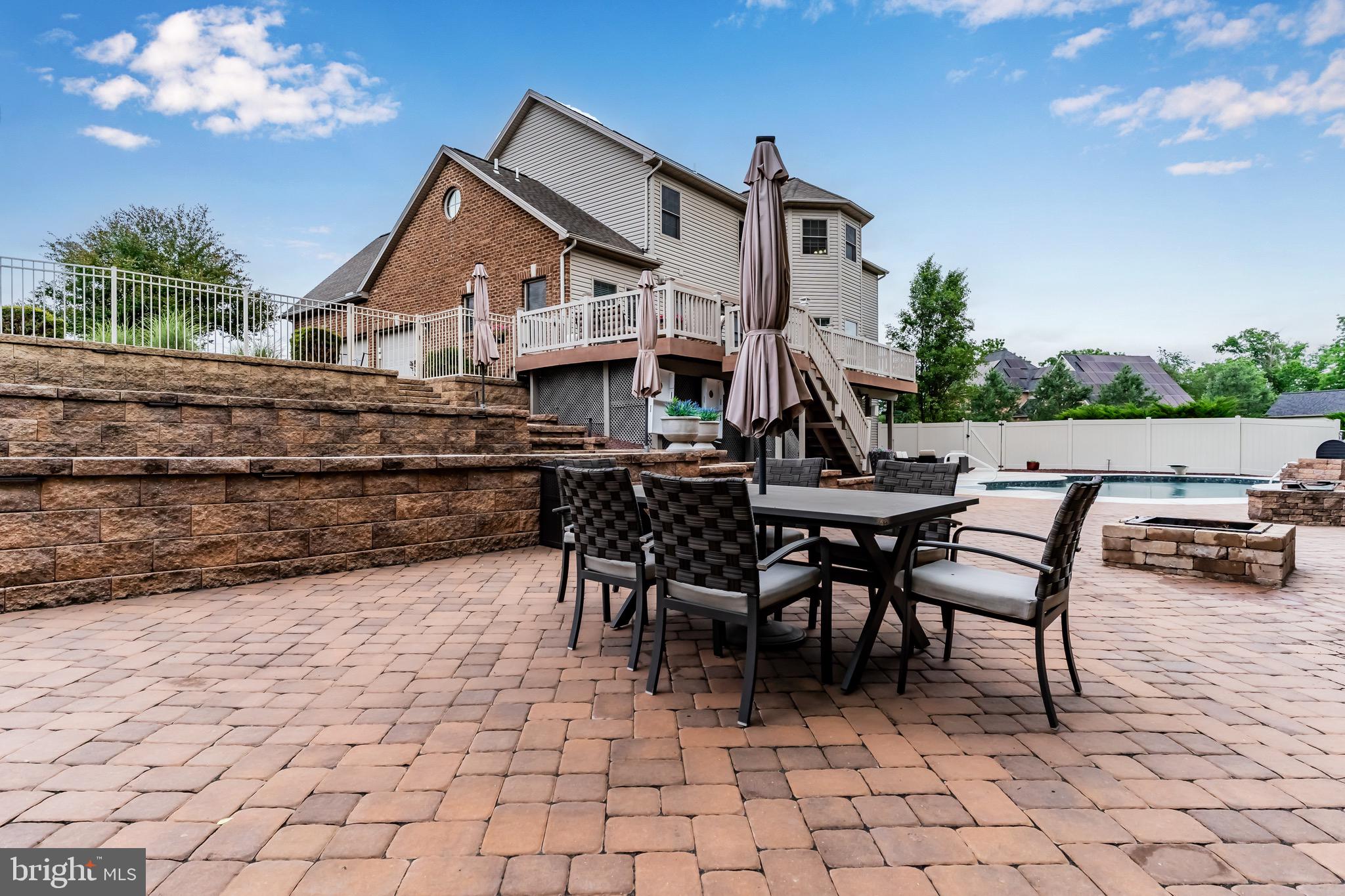 ALLEN ESTATES - Residential