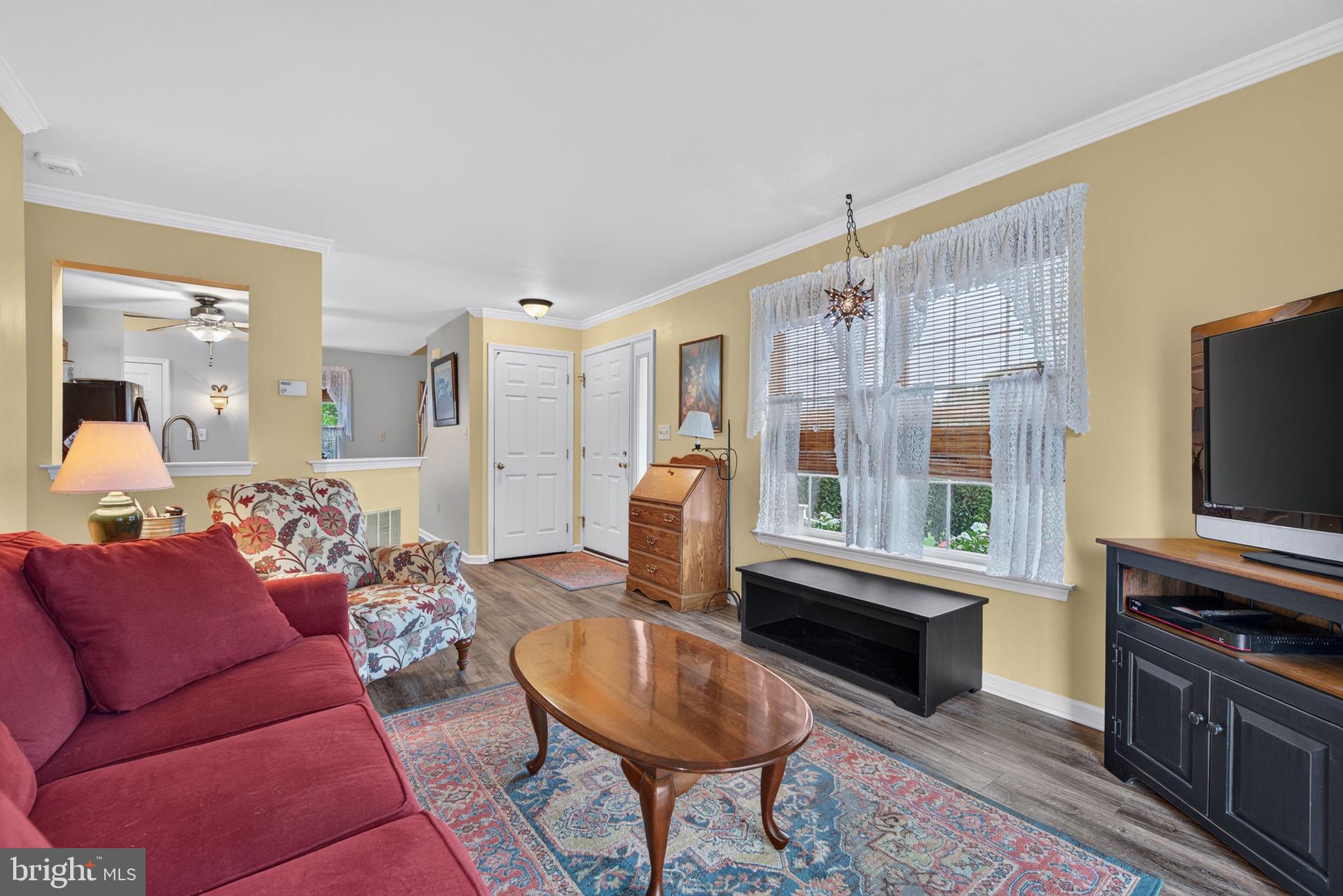 PEBBLE CREEK - Residential