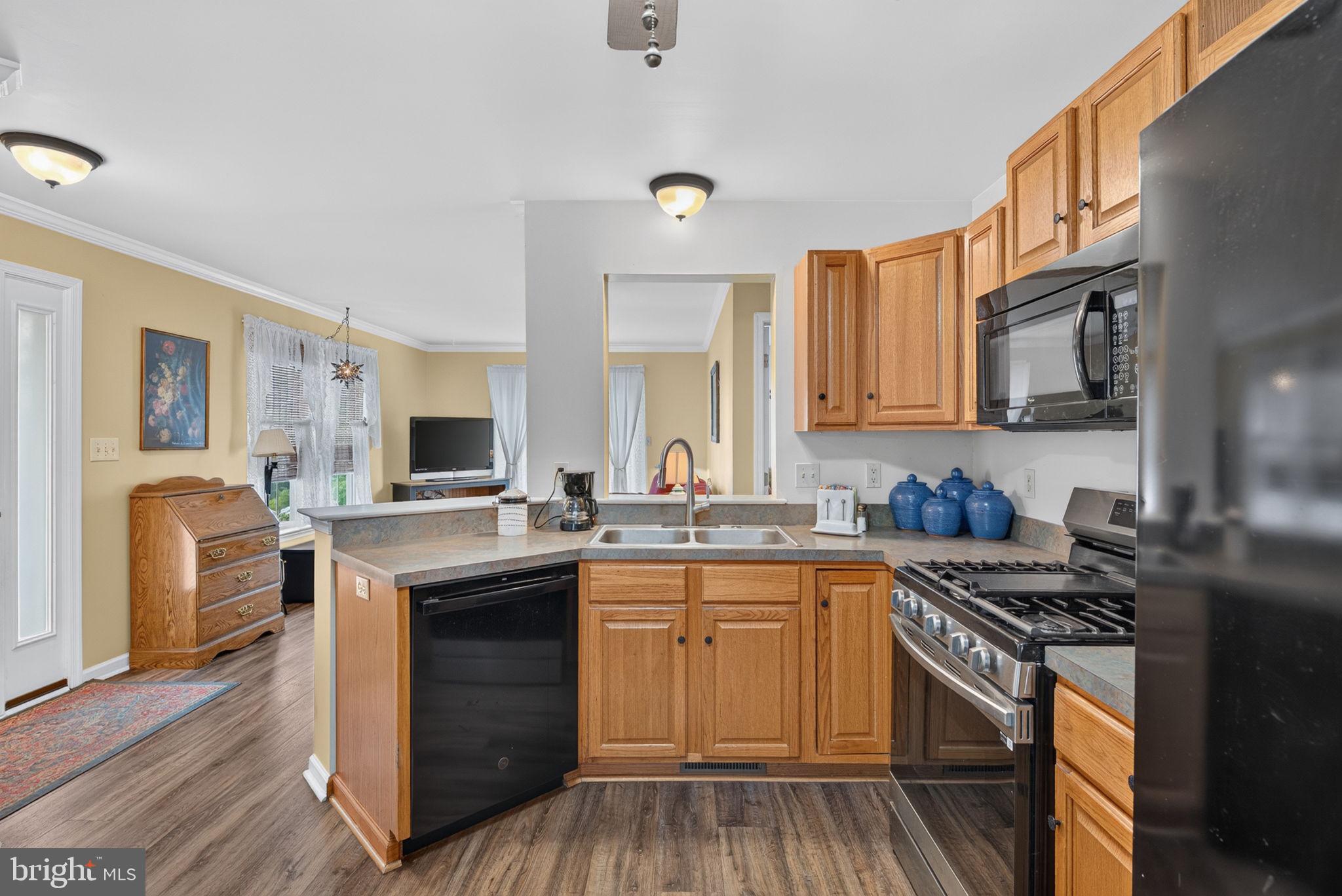 PEBBLE CREEK - Residential