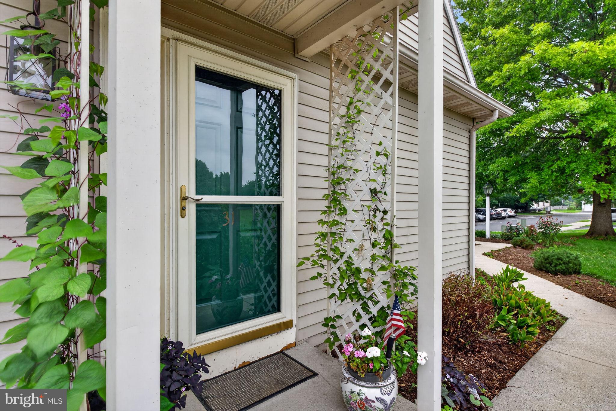 PEBBLE CREEK - Residential