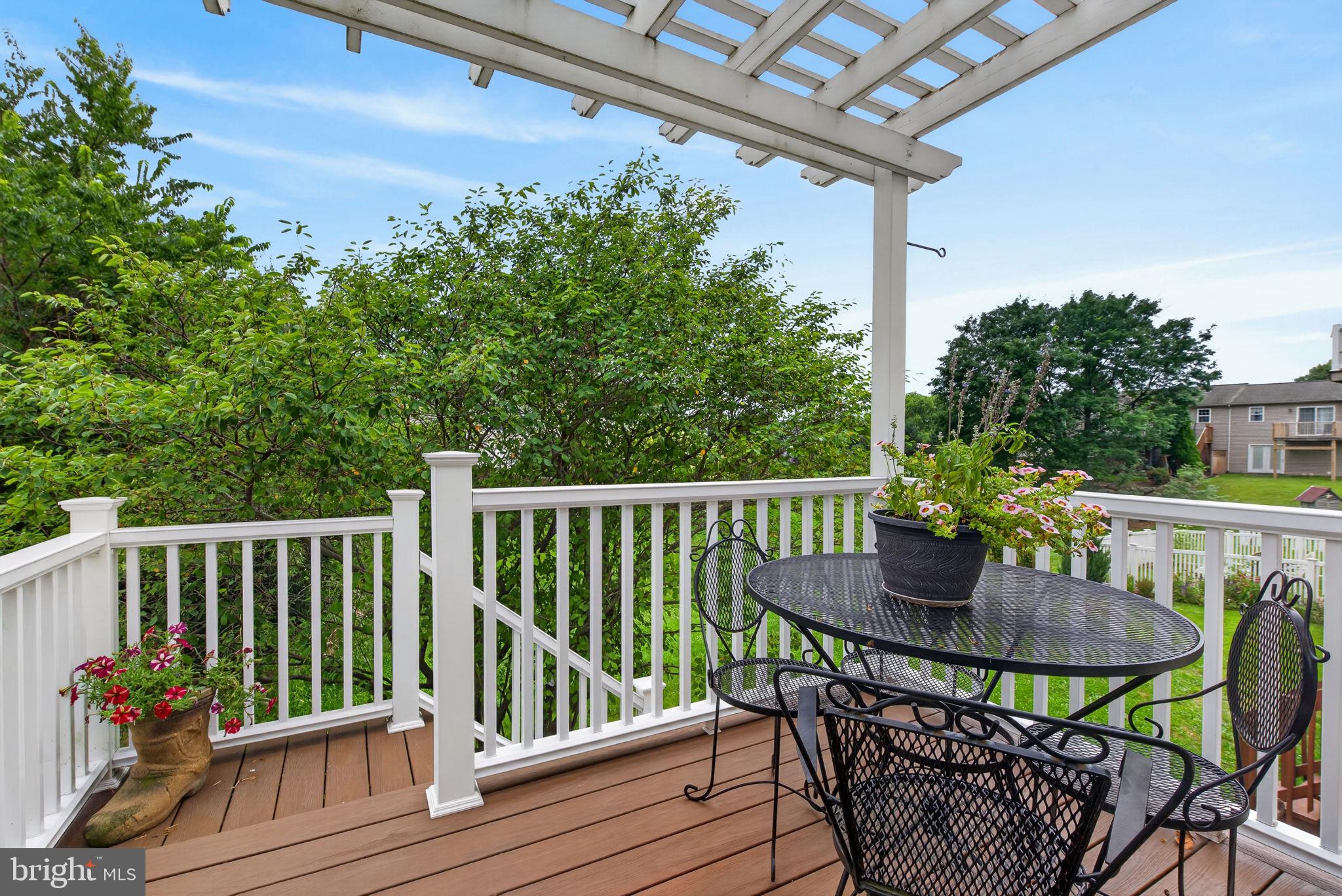PEBBLE CREEK - Residential