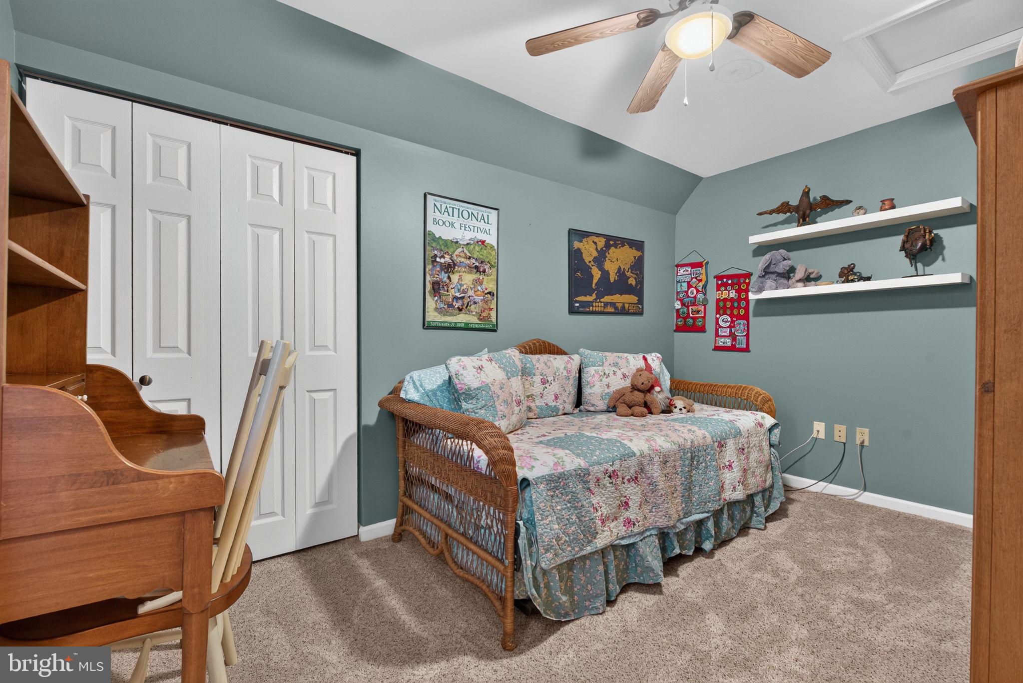 PEBBLE CREEK - Residential