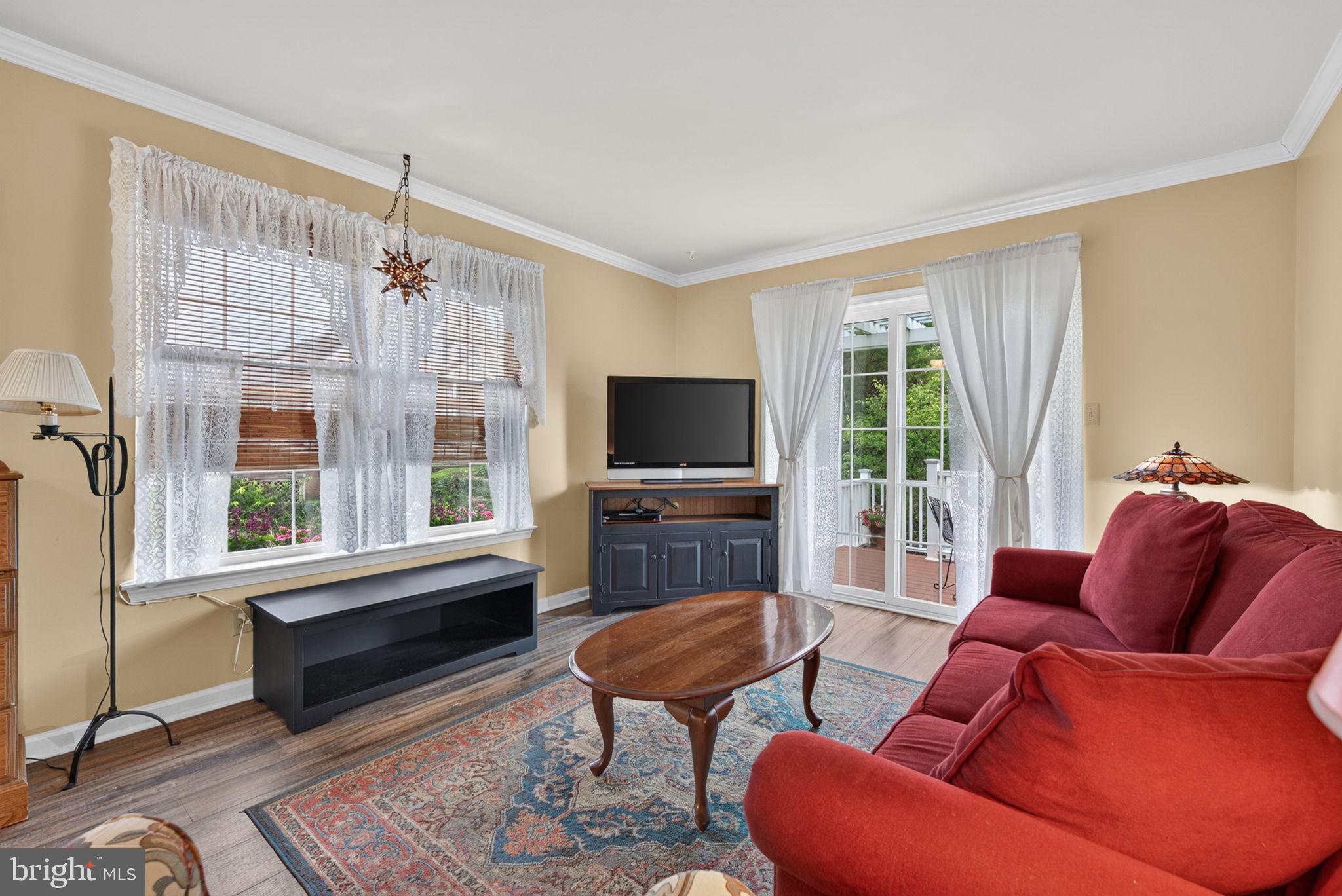PEBBLE CREEK - Residential