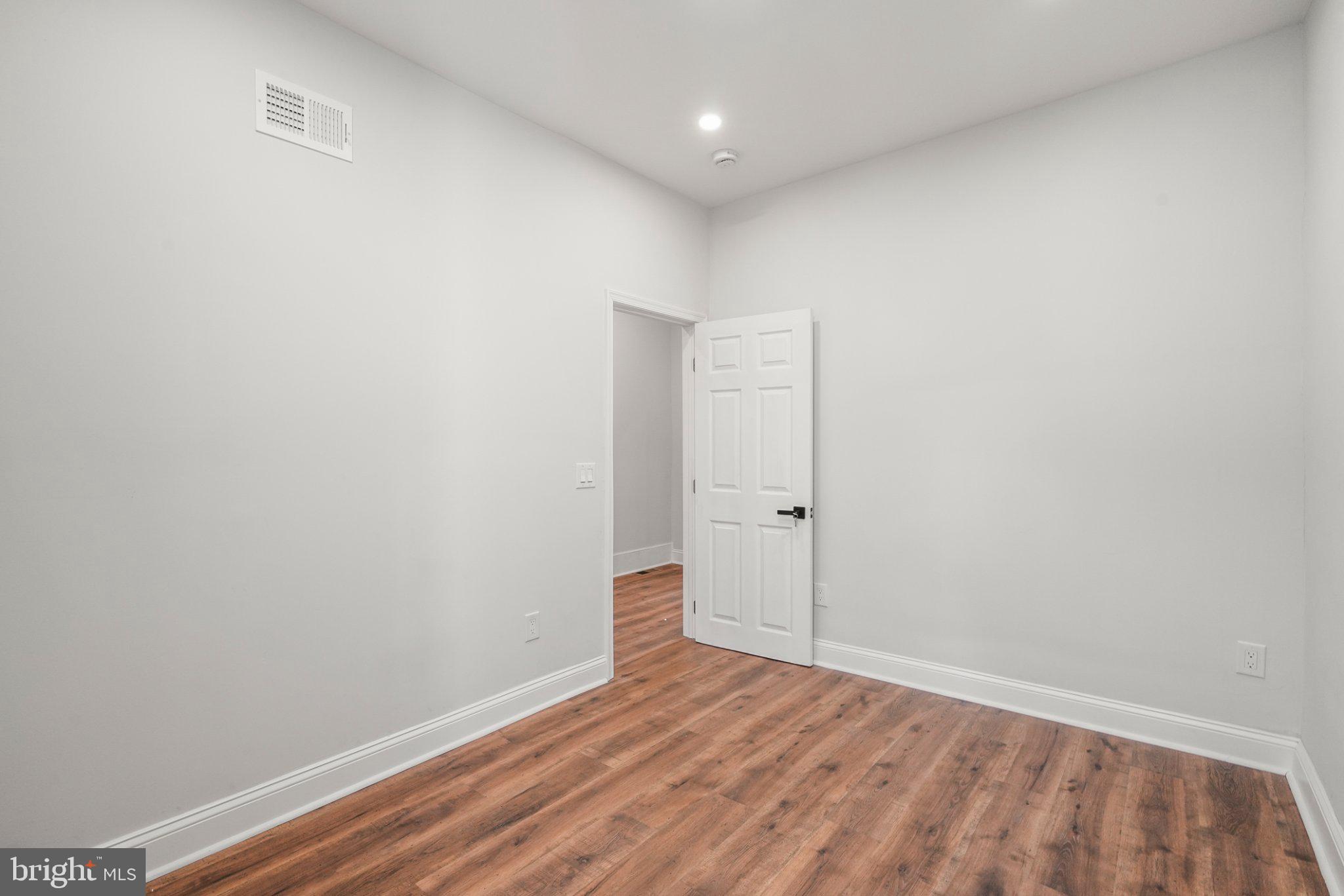 OVERBROOK - Residential
