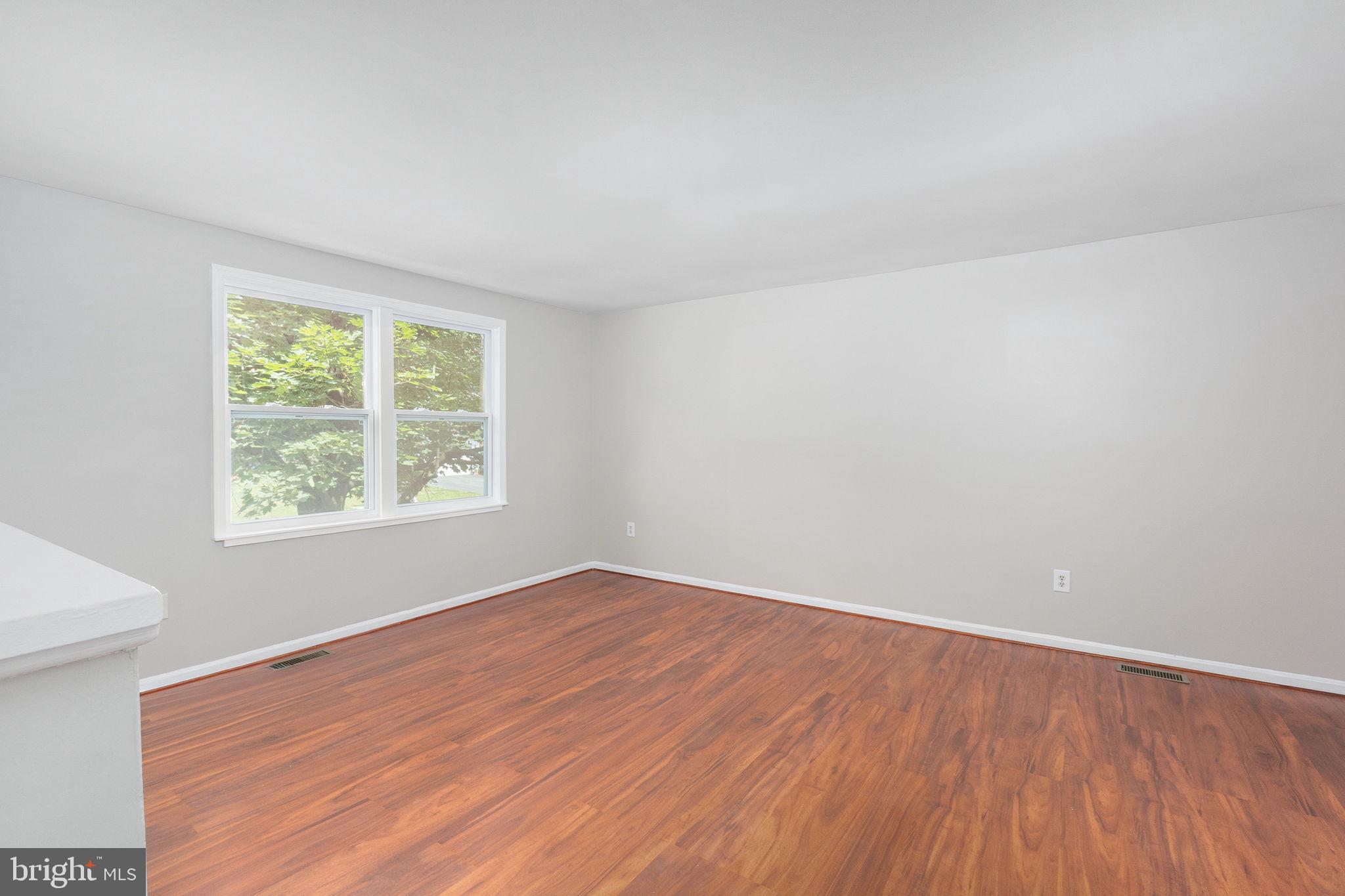 HIDDENBROOK - Residential