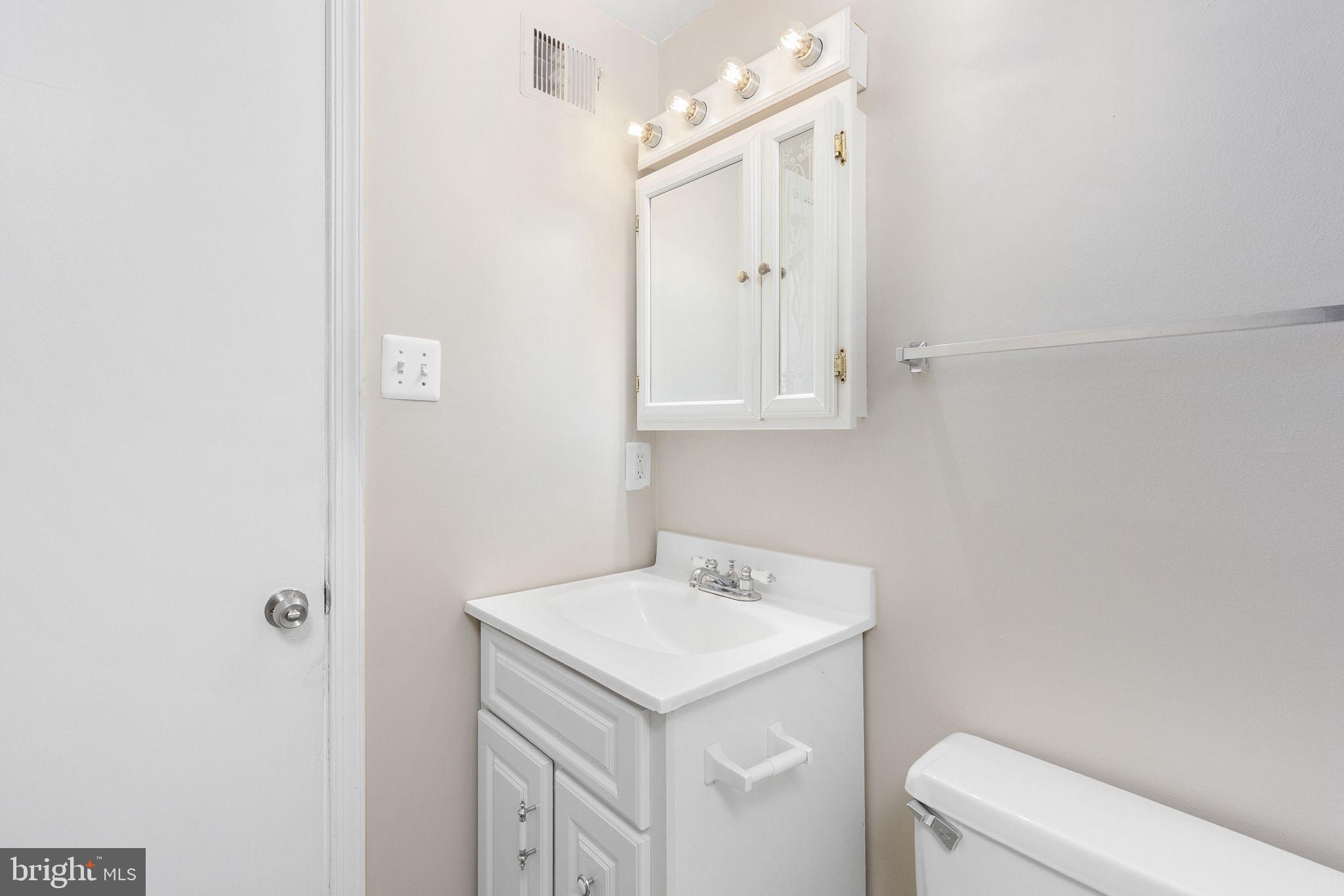 HIDDENBROOK - Residential