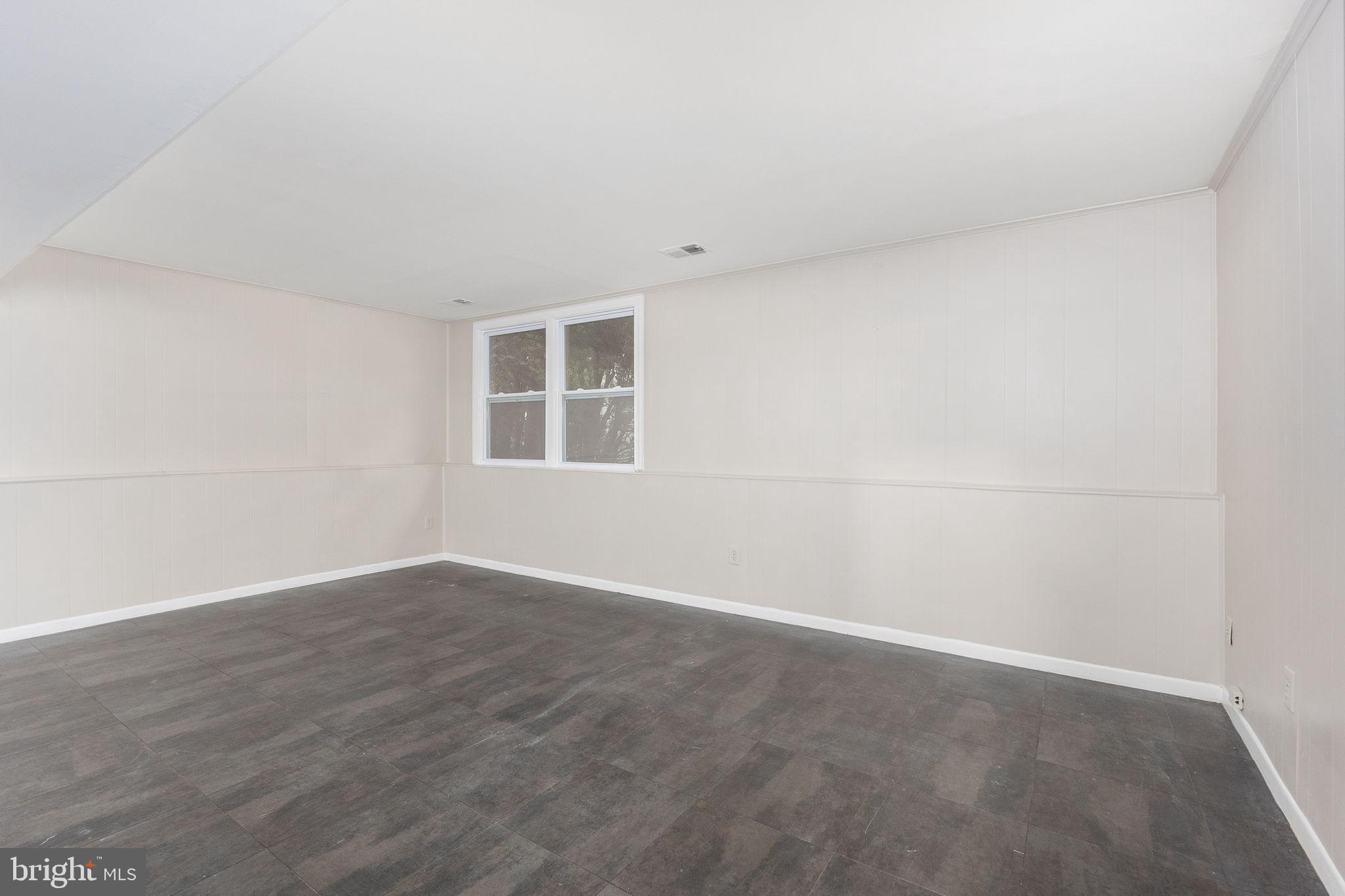 HIDDENBROOK - Residential