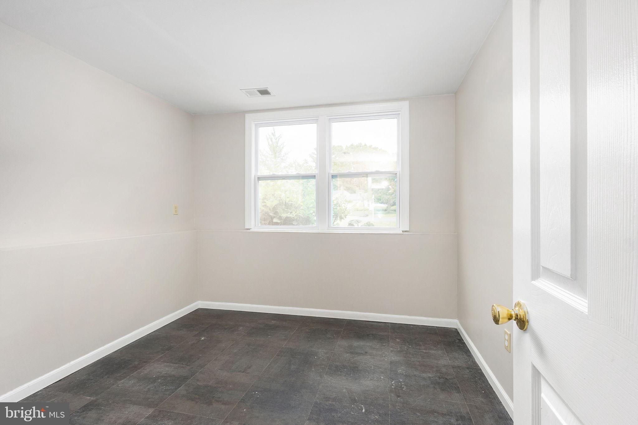 HIDDENBROOK - Residential