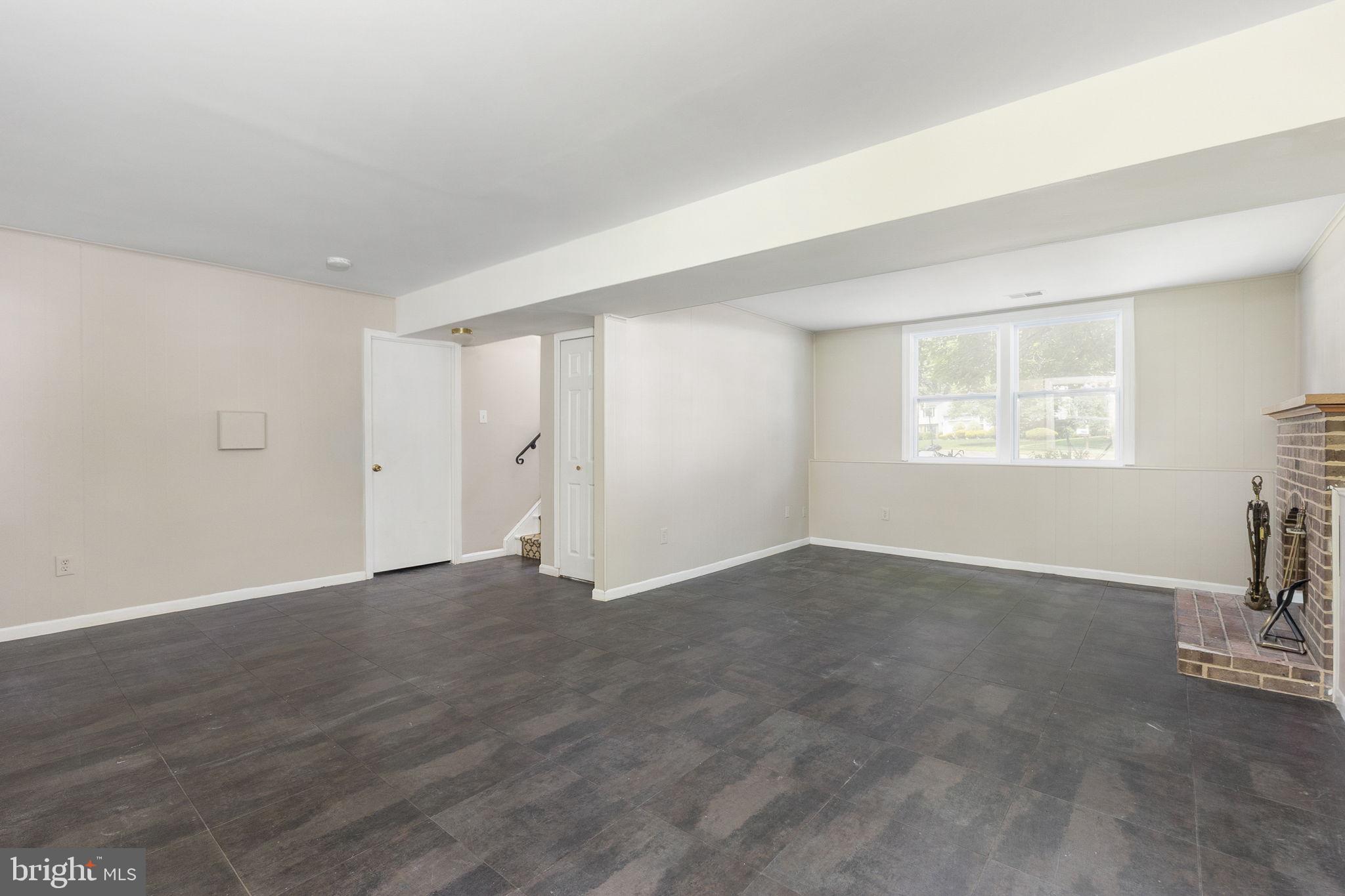 HIDDENBROOK - Residential