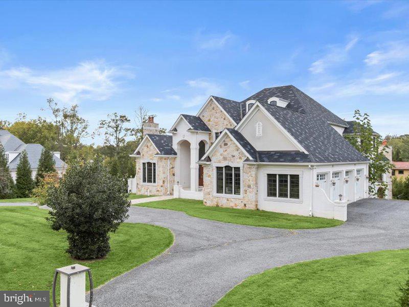POTOMAC VILLAGE - Residential