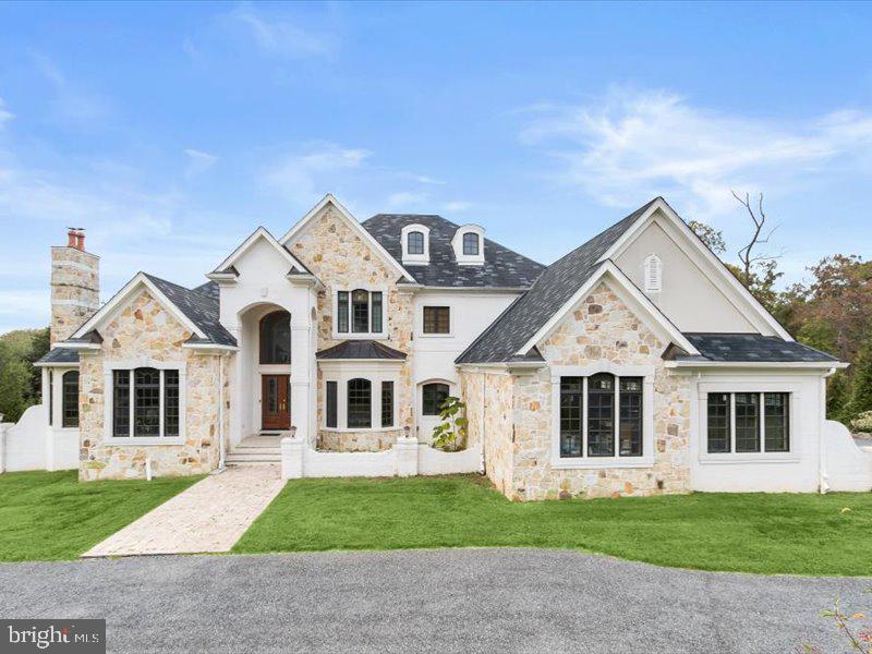POTOMAC VILLAGE - Residential