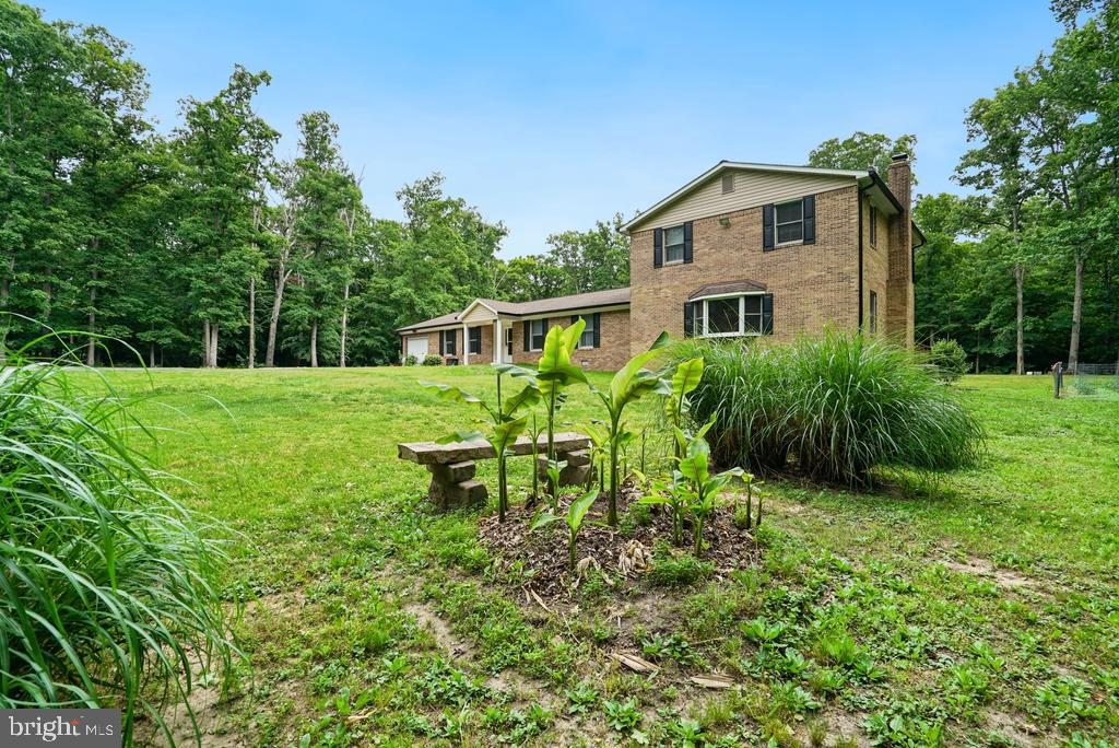 WARRLINDA VILLAGE - Residential