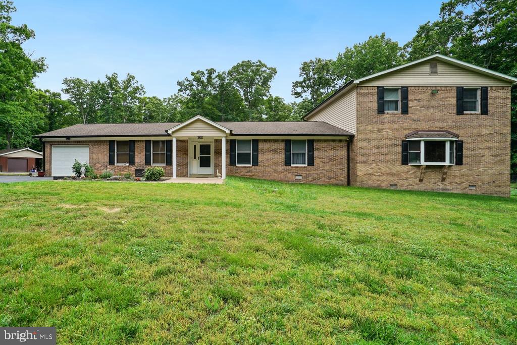 WARRLINDA VILLAGE - Residential