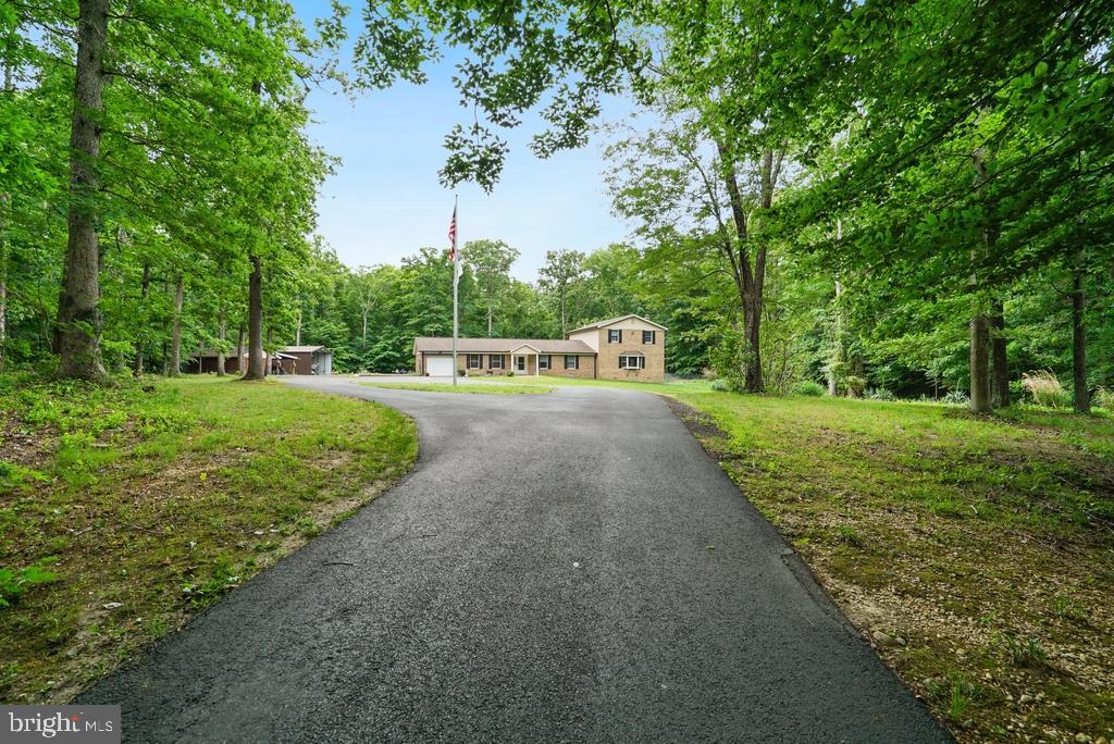 WARRLINDA VILLAGE - Residential