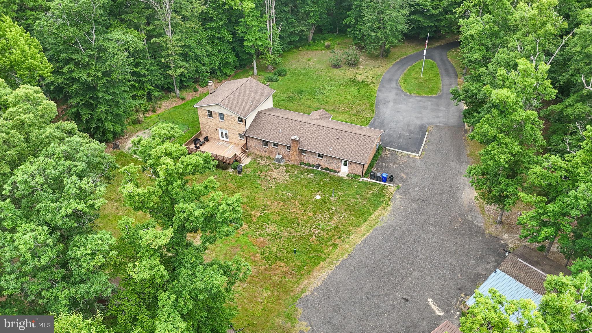 WARRLINDA VILLAGE - Residential