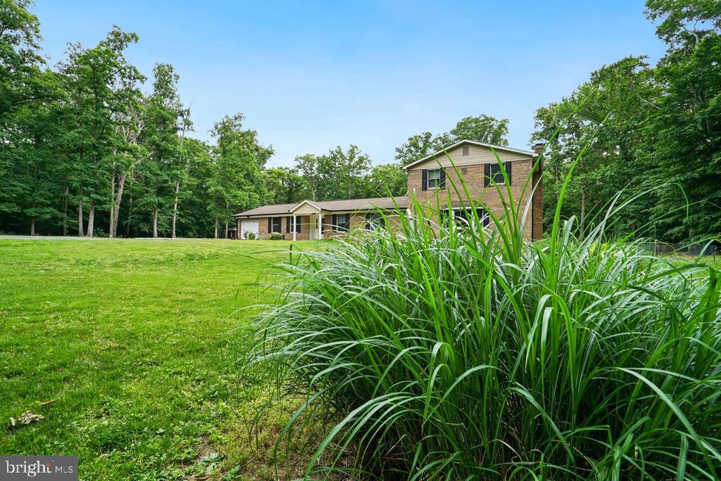 WARRLINDA VILLAGE - Residential