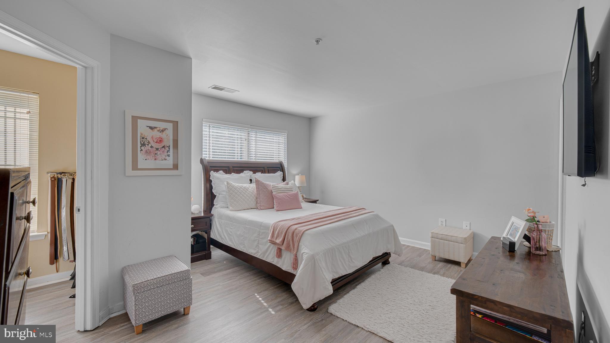 EMORY WOODS - Residential
