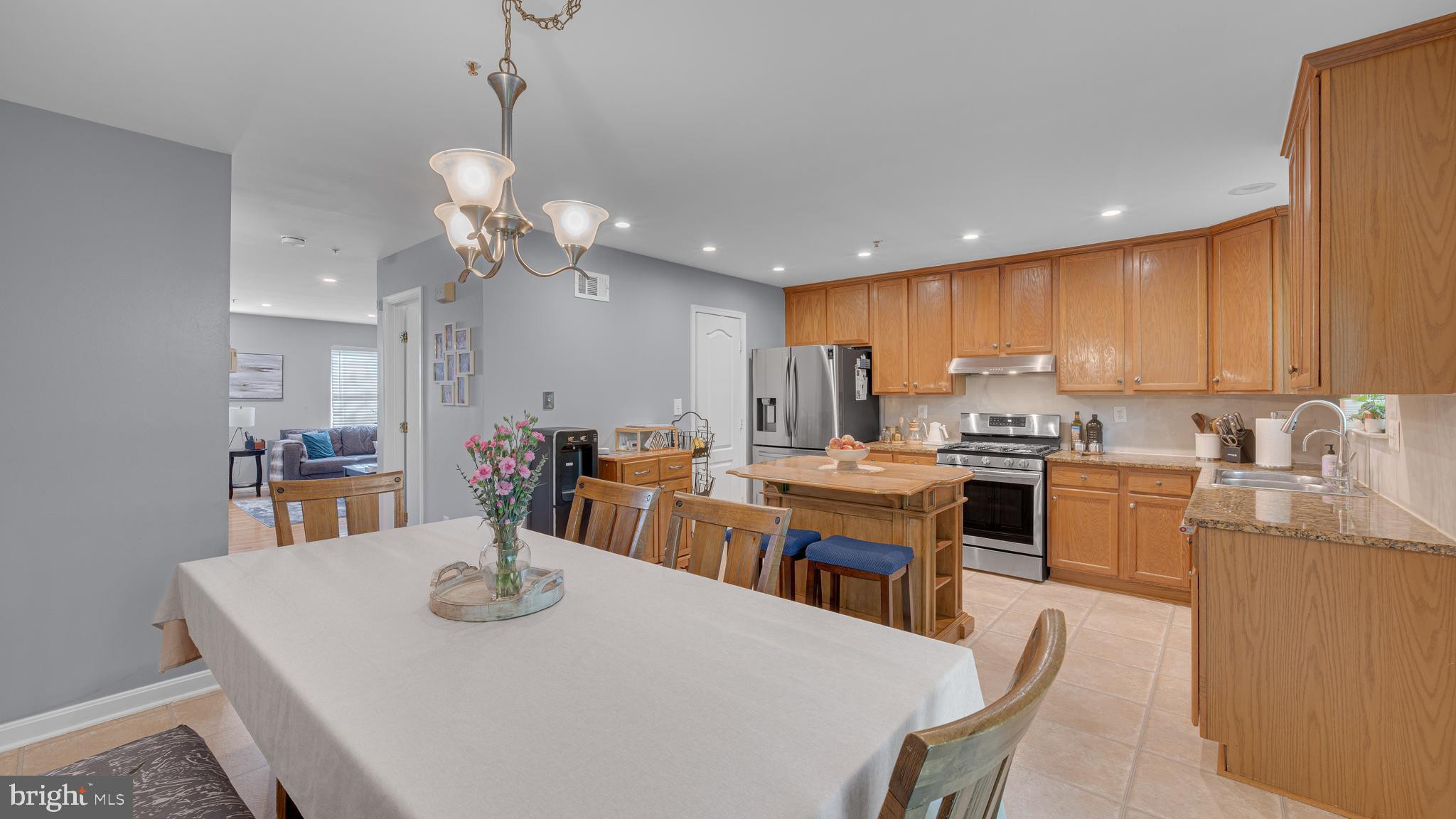 EMORY WOODS - Residential