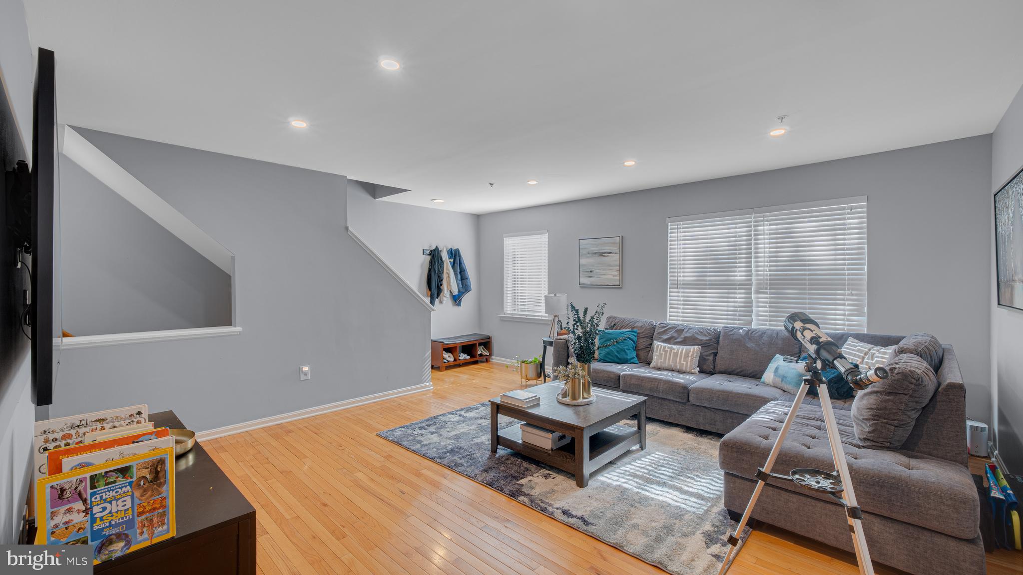EMORY WOODS - Residential