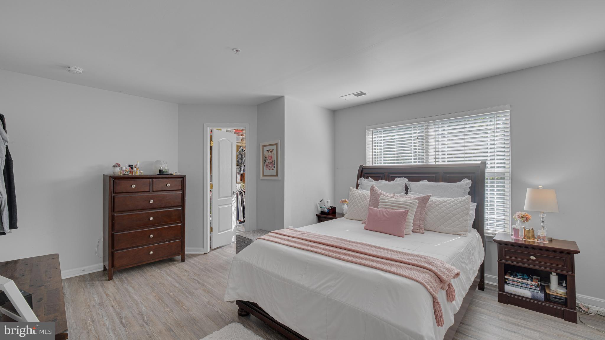 EMORY WOODS - Residential