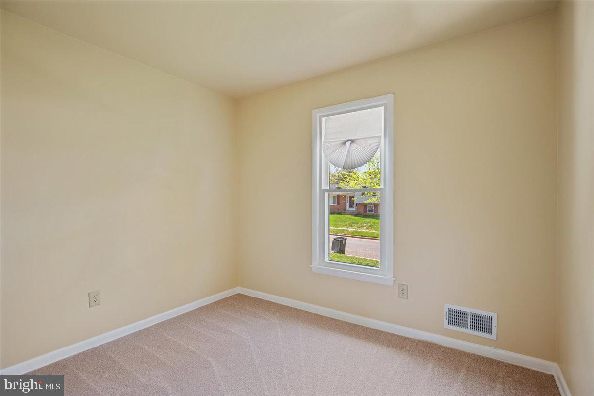 WHITFIELD WOODS - Residential Lease