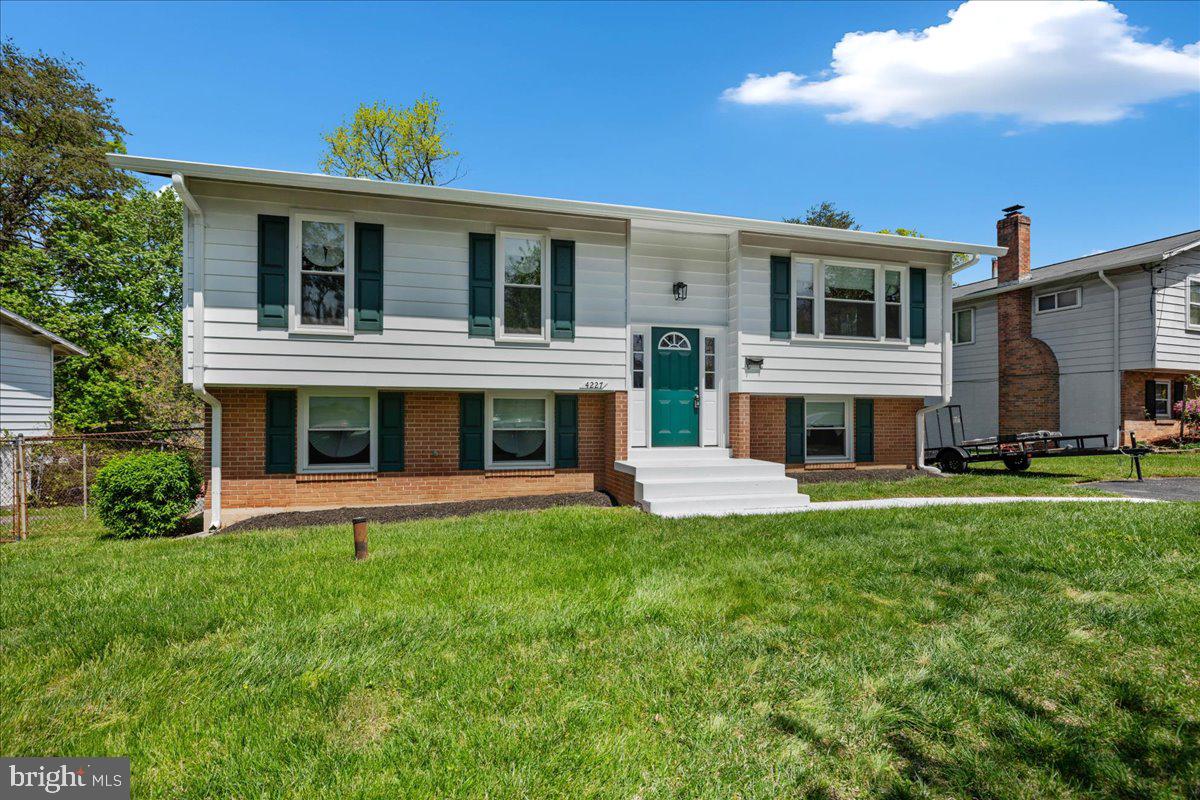 WHITFIELD WOODS - Residential Lease