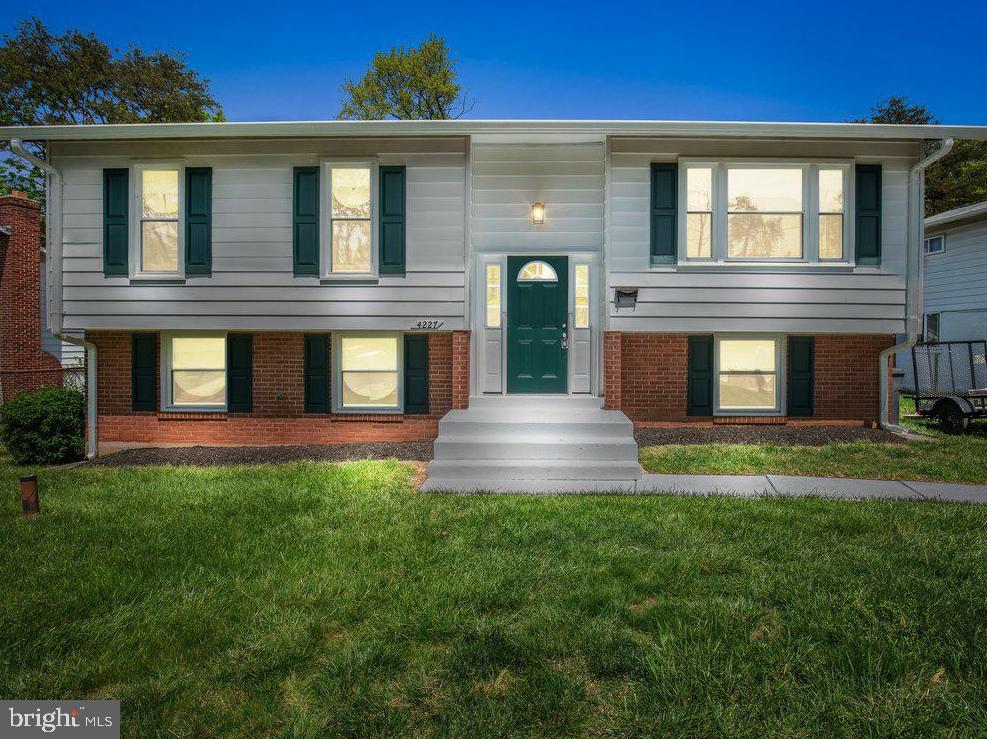 WHITFIELD WOODS - Residential Lease