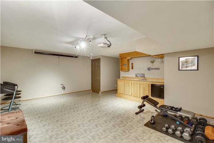 GUNNERS LAKE VILLAGE - Residential