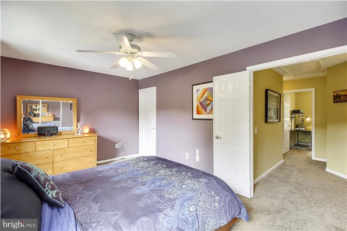 GUNNERS LAKE VILLAGE - Residential