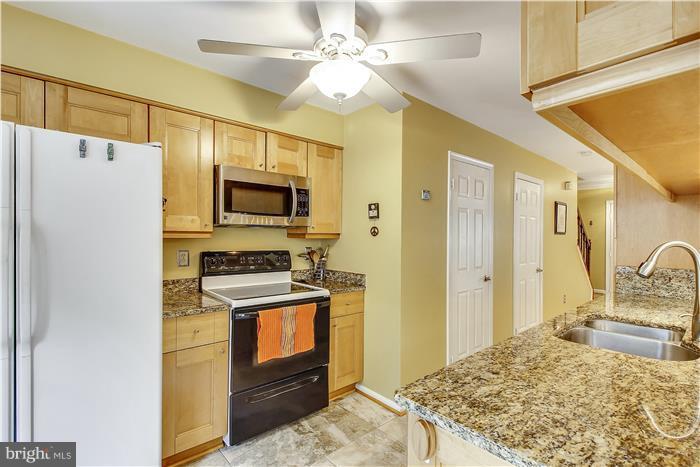 GUNNERS LAKE VILLAGE - Residential