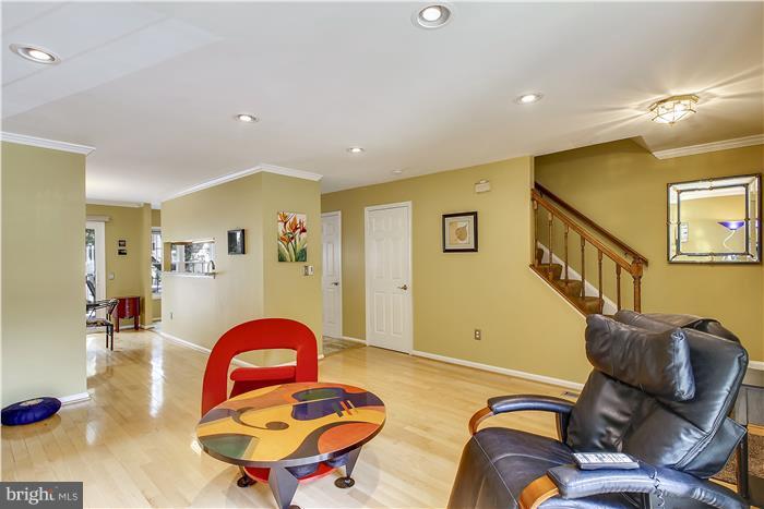 GUNNERS LAKE VILLAGE - Residential