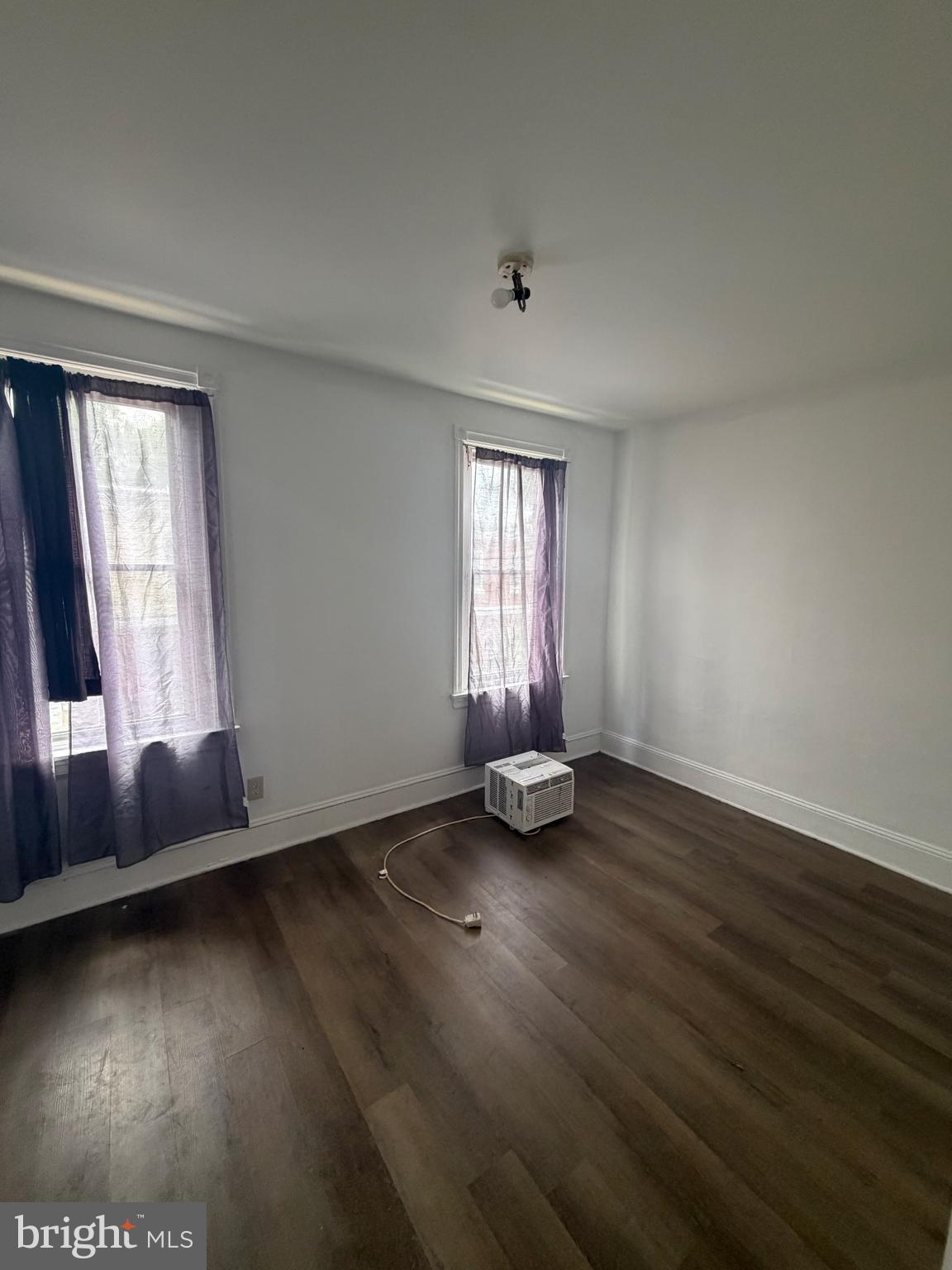 PHILADELPHIA (WEST) - Residential