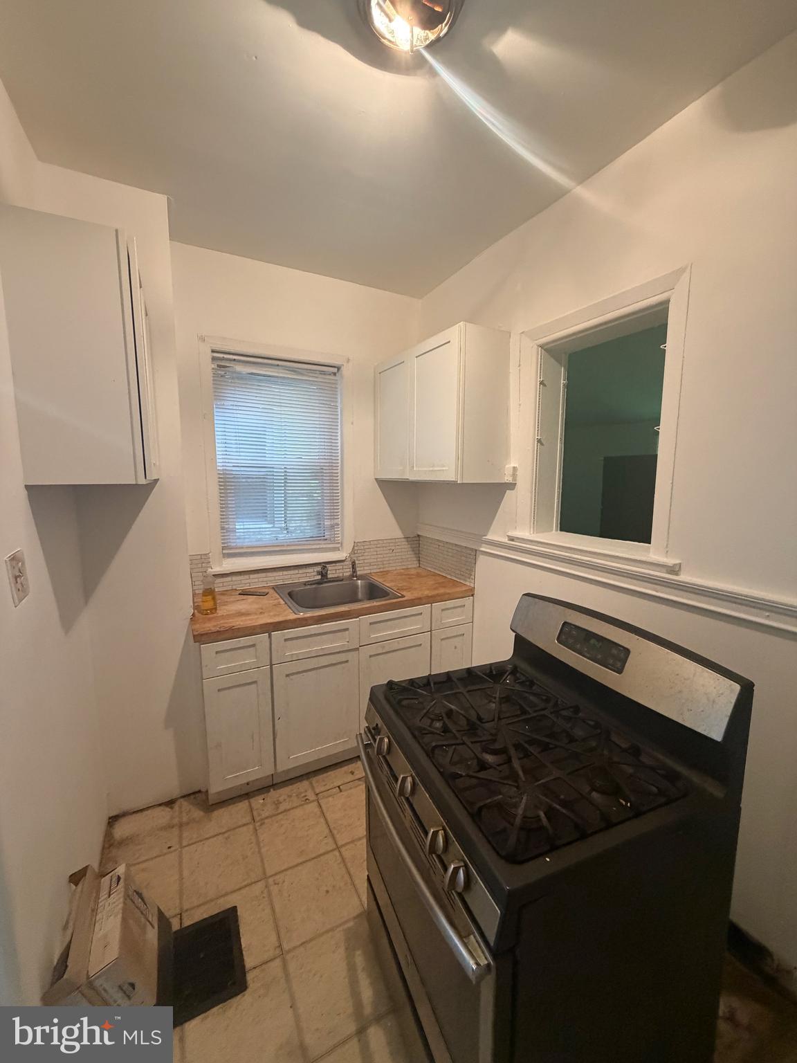 PHILADELPHIA (WEST) - Residential