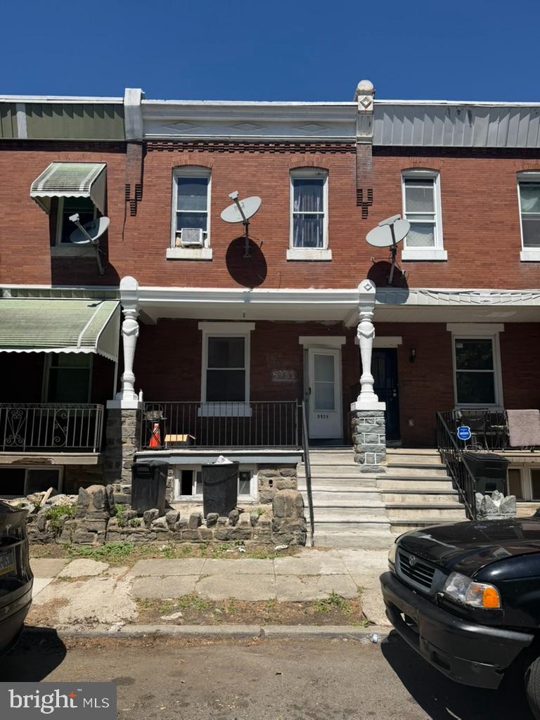 PHILADELPHIA (WEST) - Residential