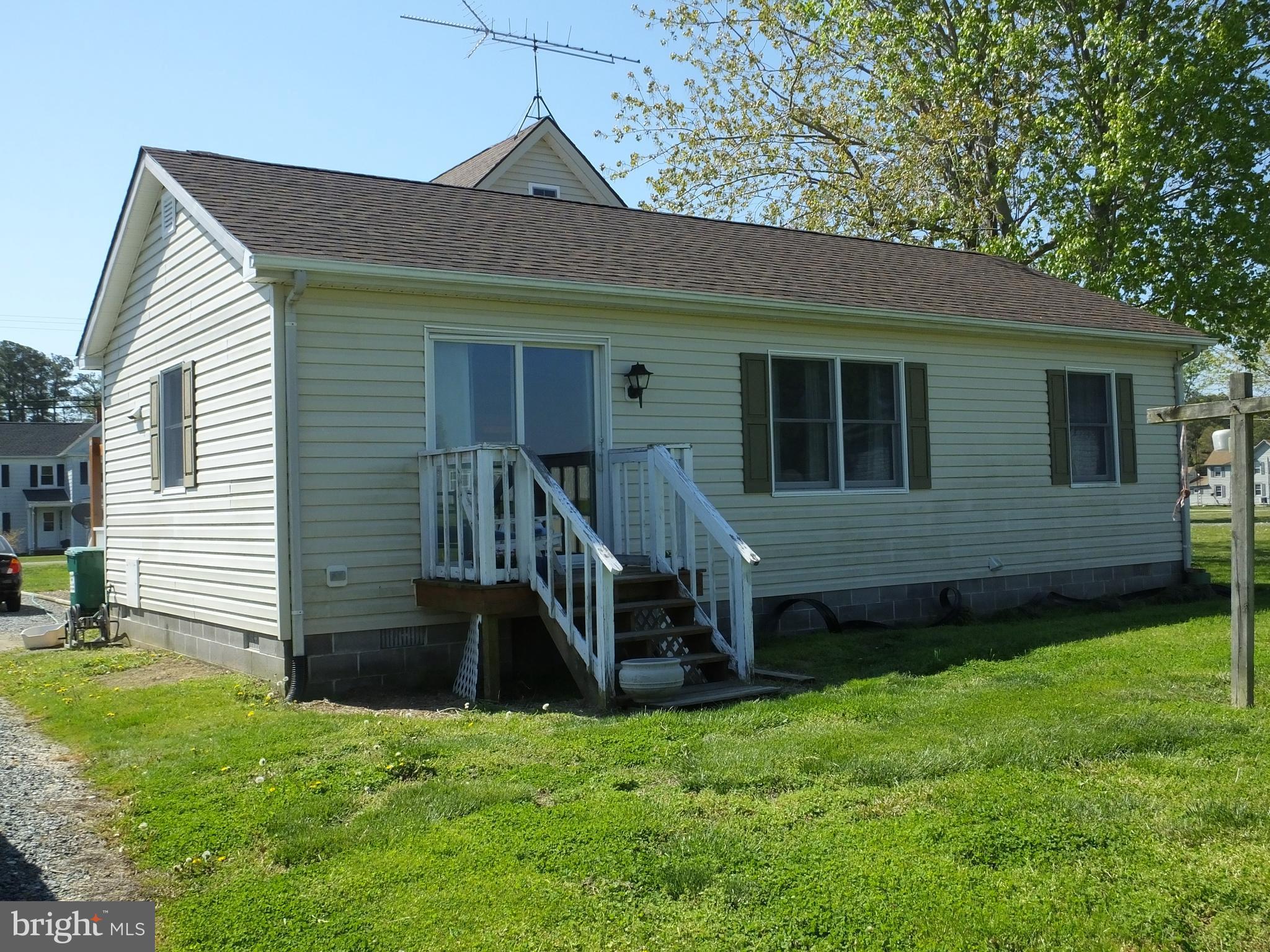 UPPER HOOPER ISLAND - Residential