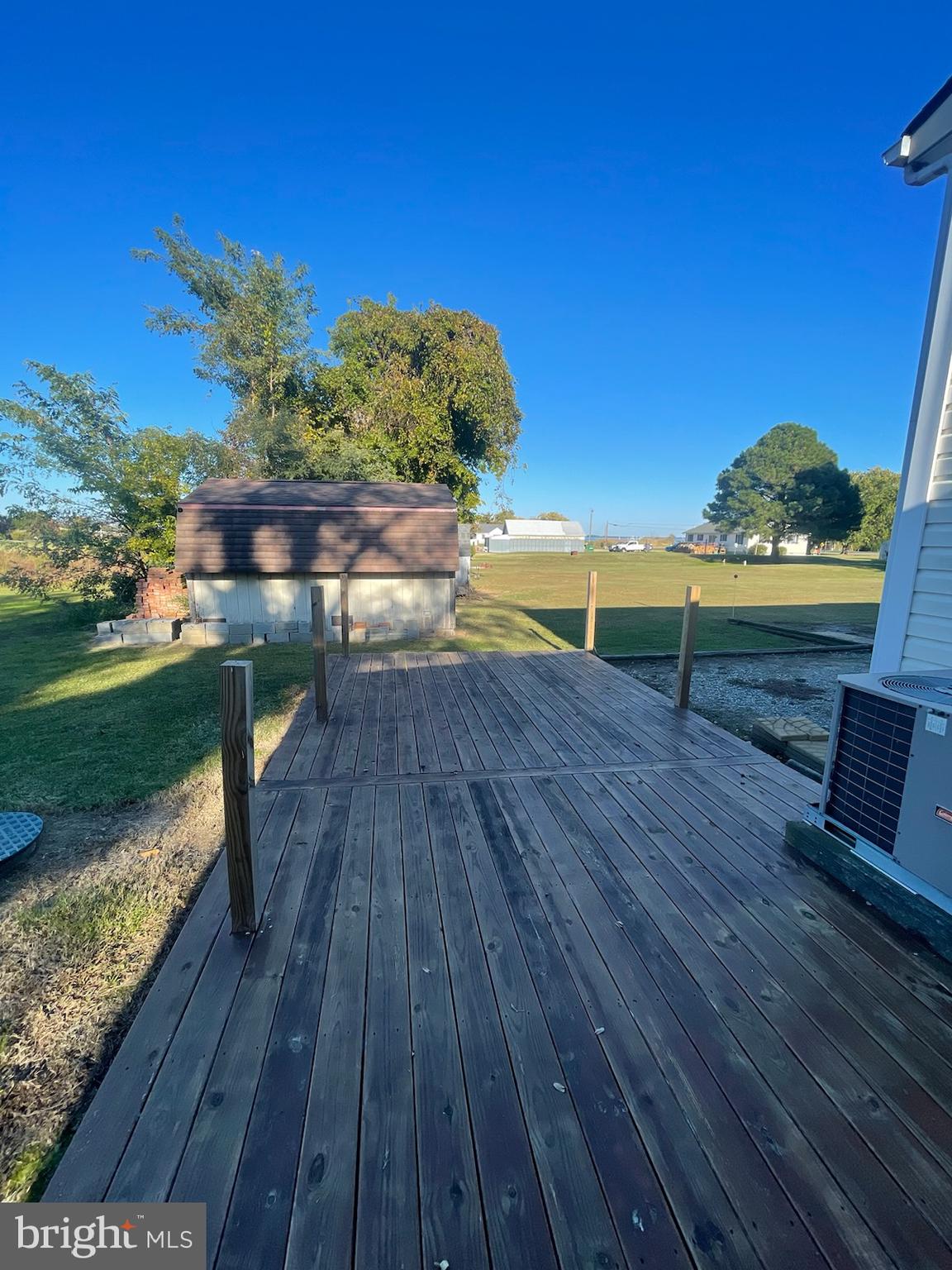 UPPER HOOPER ISLAND - Residential