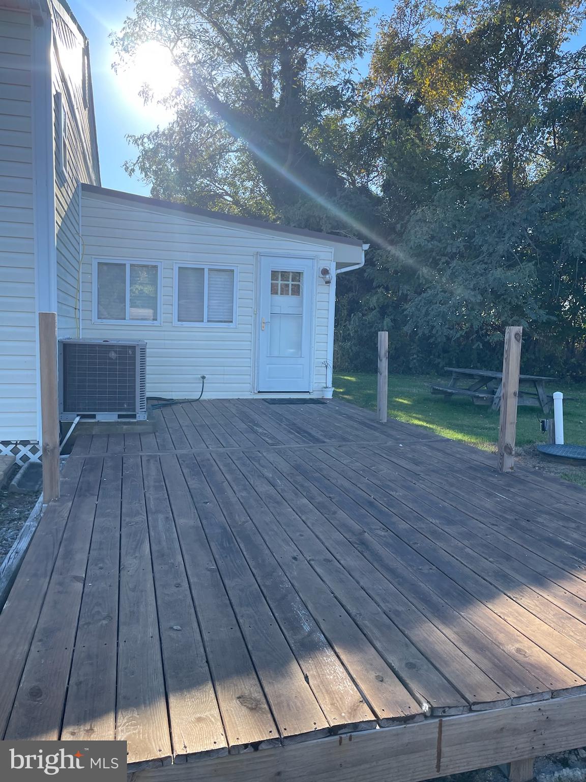 UPPER HOOPER ISLAND - Residential