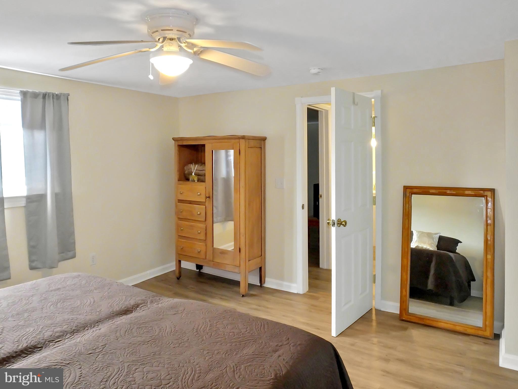 UPPER HOOPER ISLAND - Residential