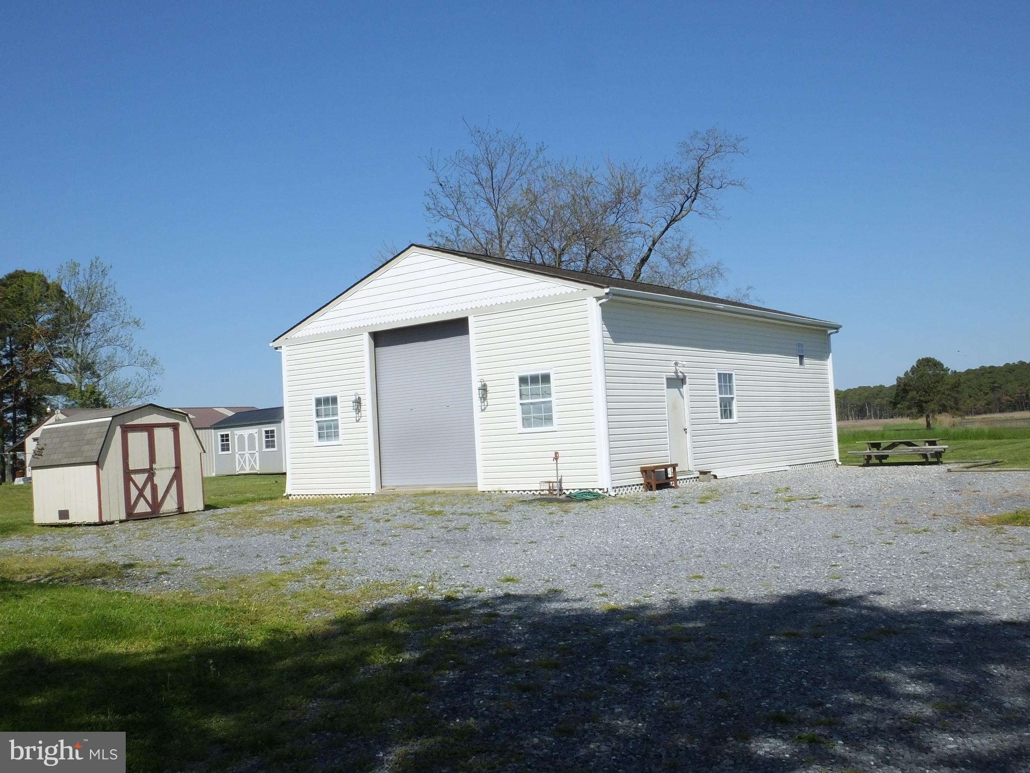 UPPER HOOPER ISLAND - Residential